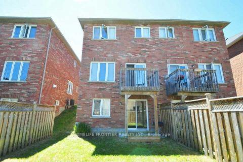Photo 8 of 17 Landwood Avenue, Vaughan, Patterson — HOMEH
