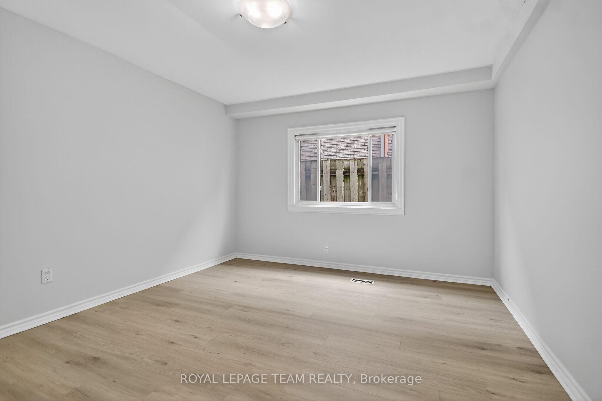 Photo 10 of 2822 Richmond Road, Ottawa, Fairfield Heights — HOMEH