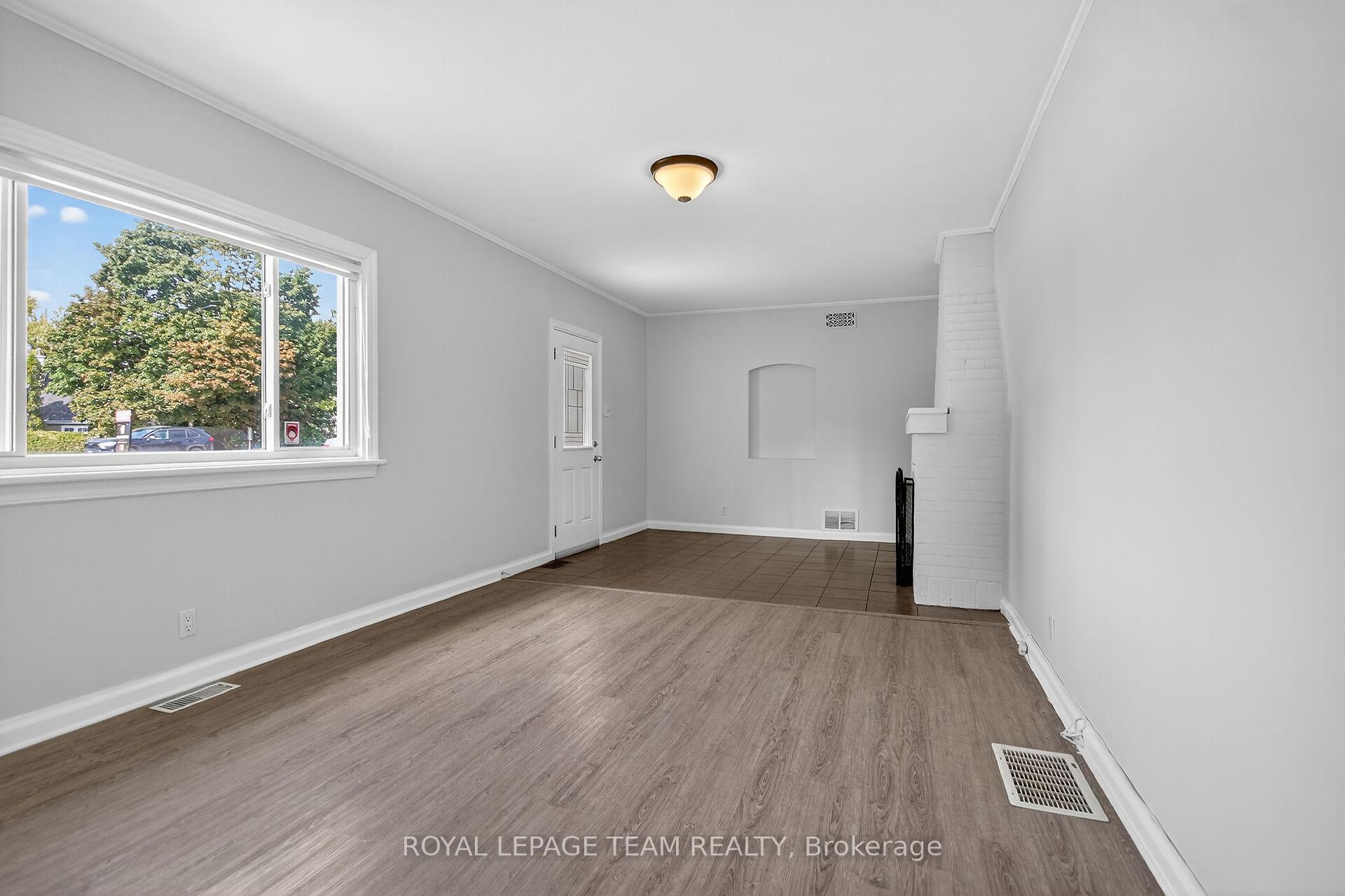 Photo 12 of 2822 Richmond Road, Ottawa, Fairfield Heights — HOMEH