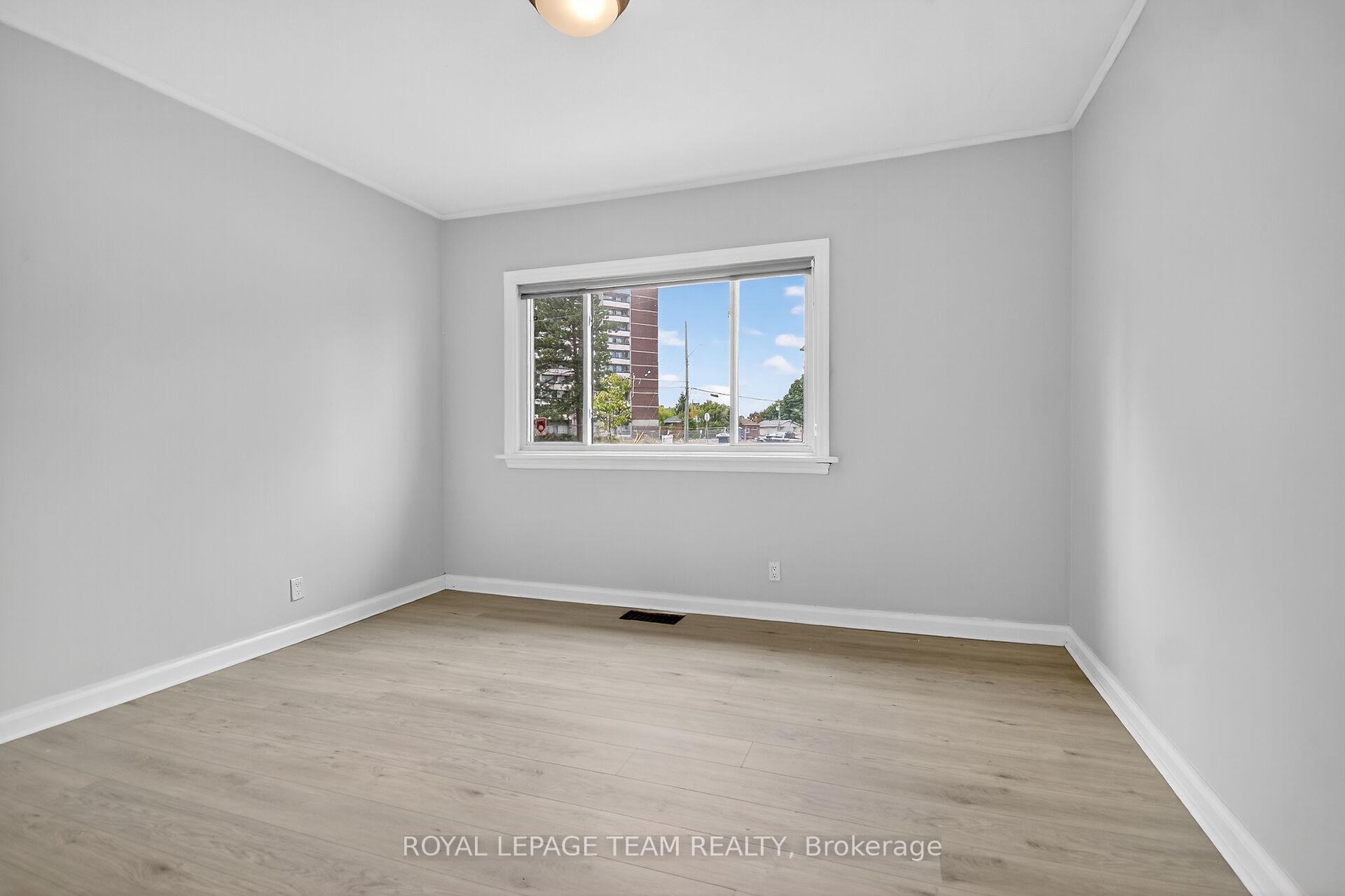 Photo 24 of 2822 Richmond Road, Ottawa, Fairfield Heights — HOMEH