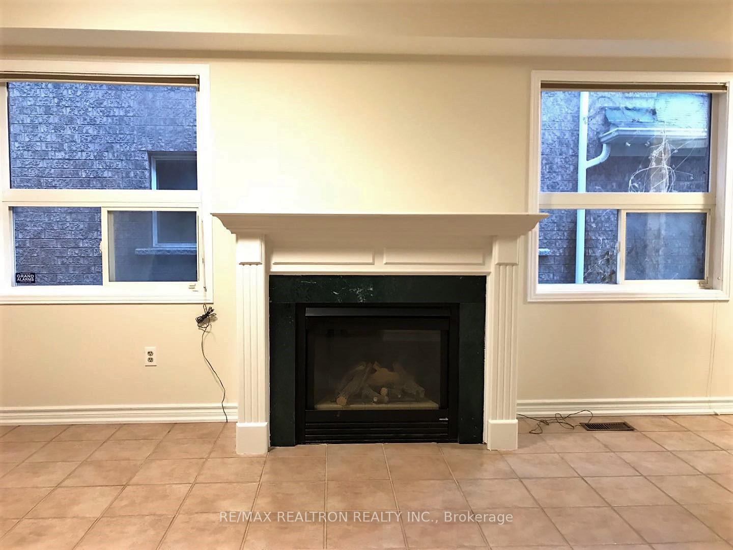 Photo 3 of 155 Forest Run Boulevard, Vaughan, Patterson — HOMEH