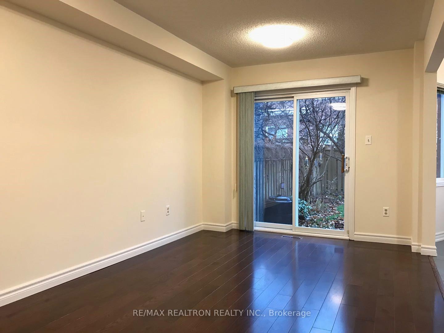 Photo 6 of 155 Forest Run Boulevard, Vaughan, Patterson — HOMEH