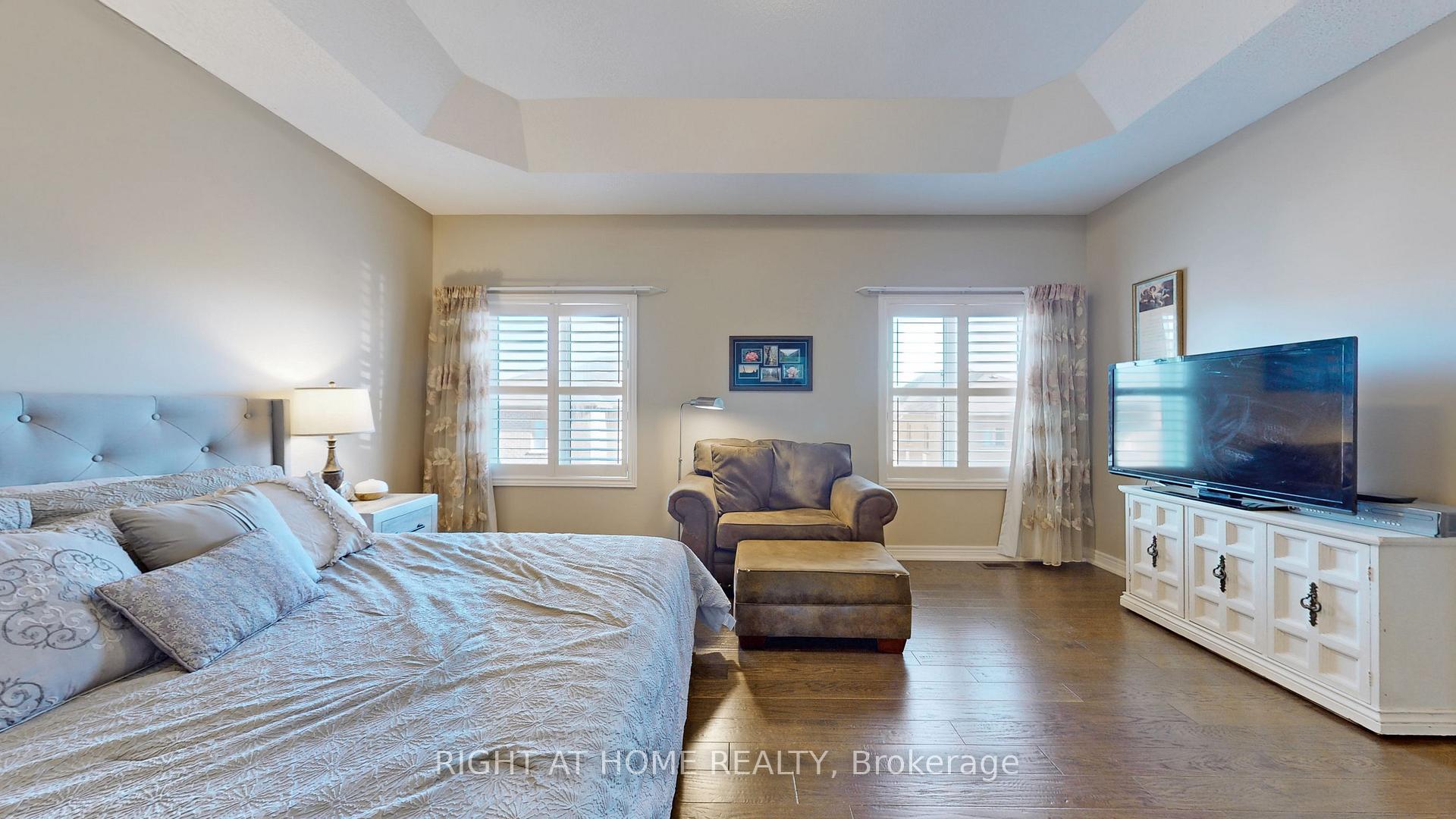 Photo 22 of 253 East's Corners Boulevard, Vaughan, Kleinburg — HOMEH