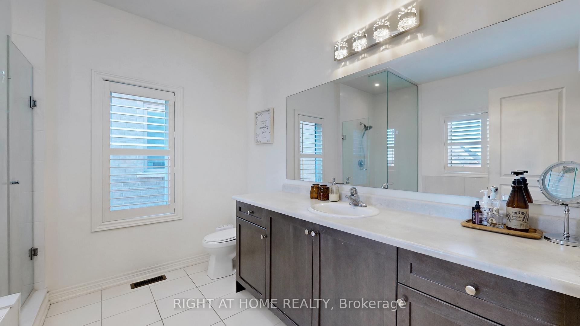 Photo 23 of 253 East's Corners Boulevard, Vaughan, Kleinburg — HOMEH