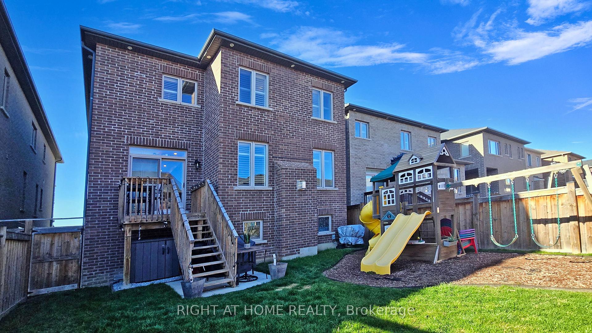 Photo 38 of 253 East's Corners Boulevard, Vaughan, Kleinburg — HOMEH