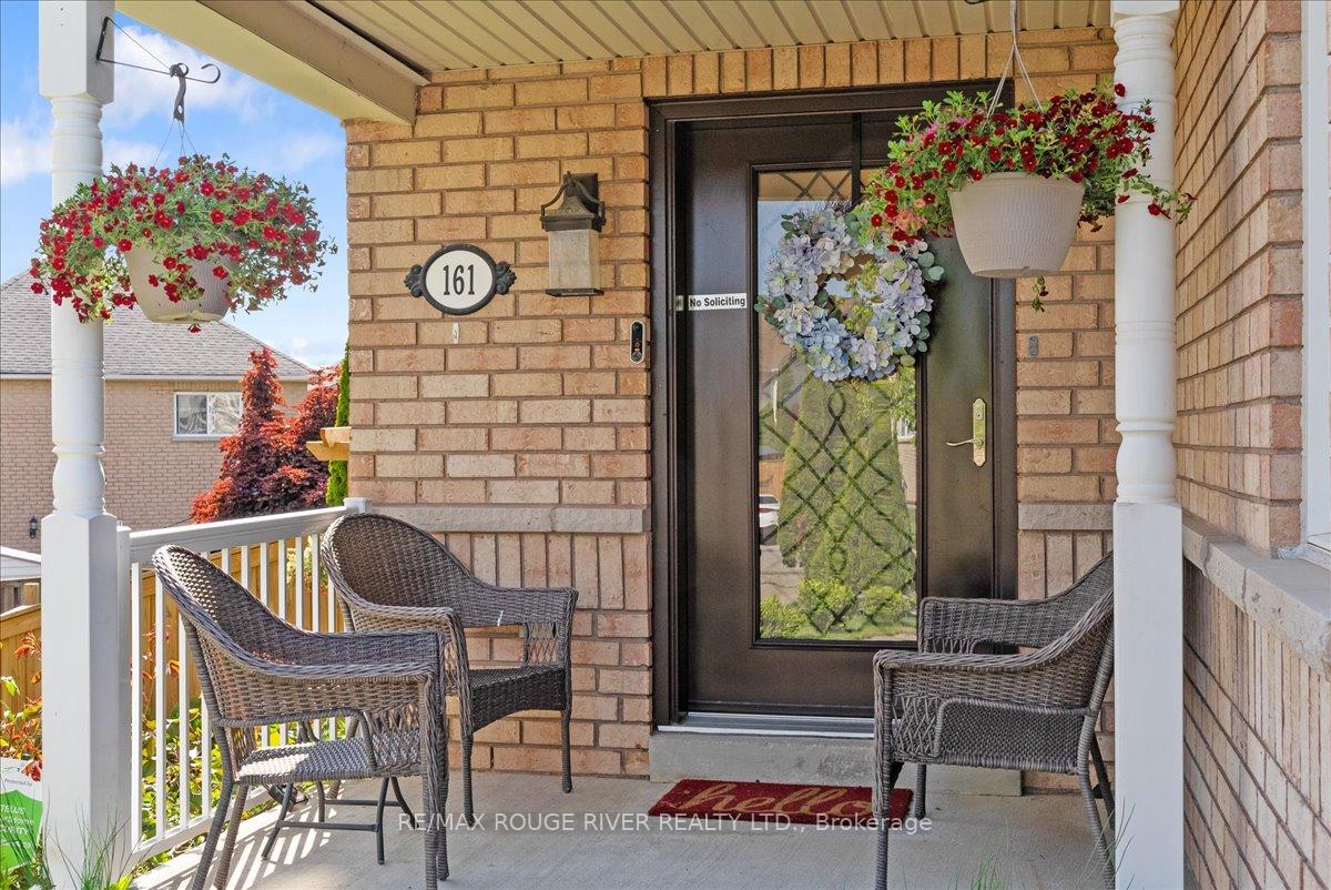 Photo 4 of 161 Kirkland Place, Whitby, Williamsburg — HOMEH