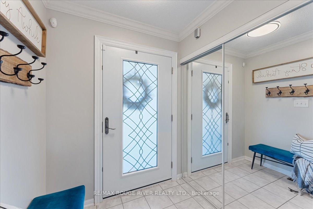 Photo 5 of 161 Kirkland Place, Whitby, Williamsburg — HOMEH
