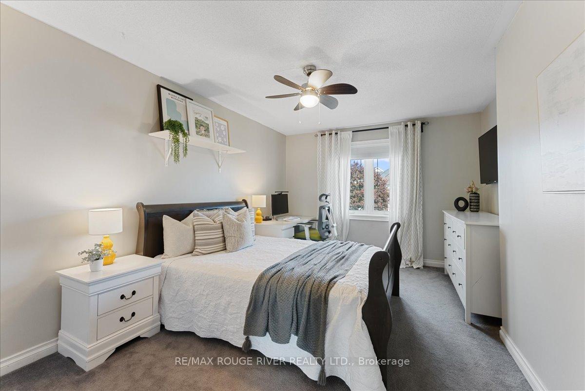 Photo 20 of 161 Kirkland Place, Whitby, Williamsburg — HOMEH