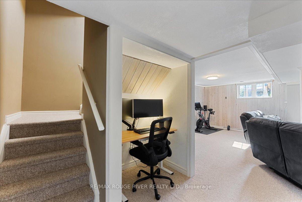 Photo 24 of 161 Kirkland Place, Whitby, Williamsburg — HOMEH