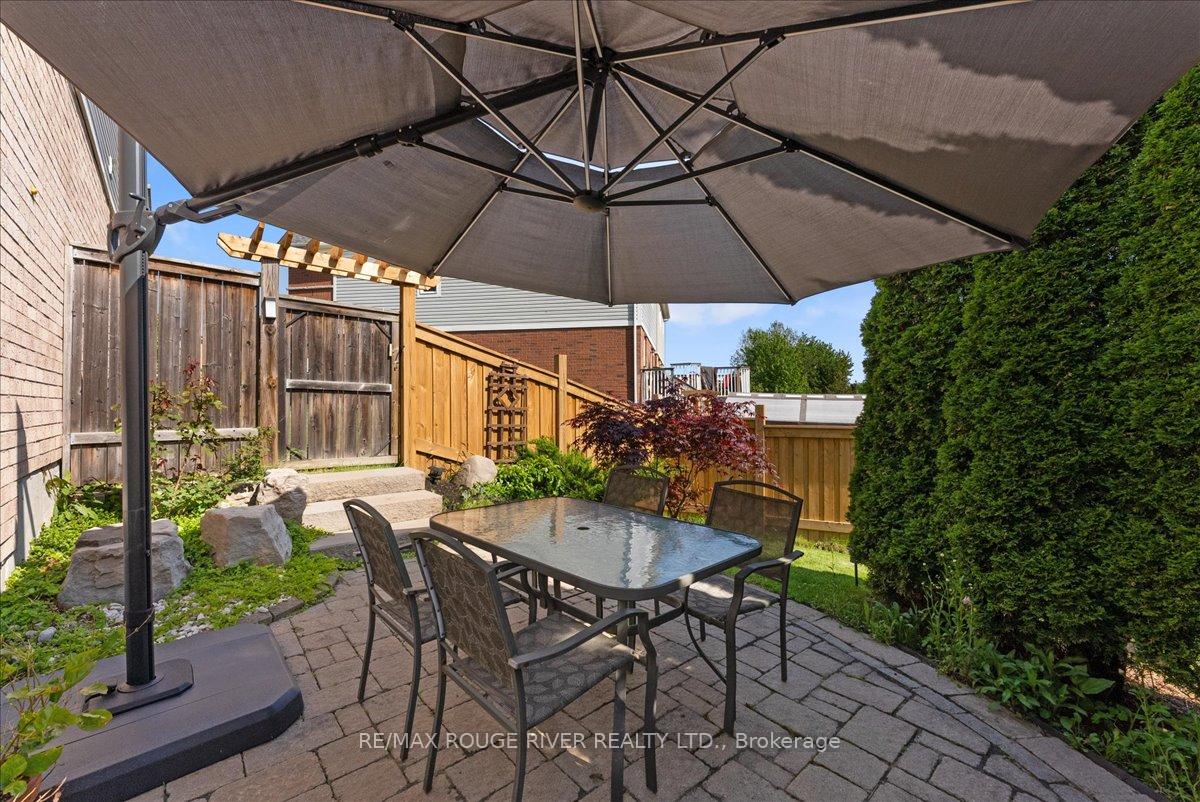 Photo 31 of 161 Kirkland Place, Whitby, Williamsburg — HOMEH