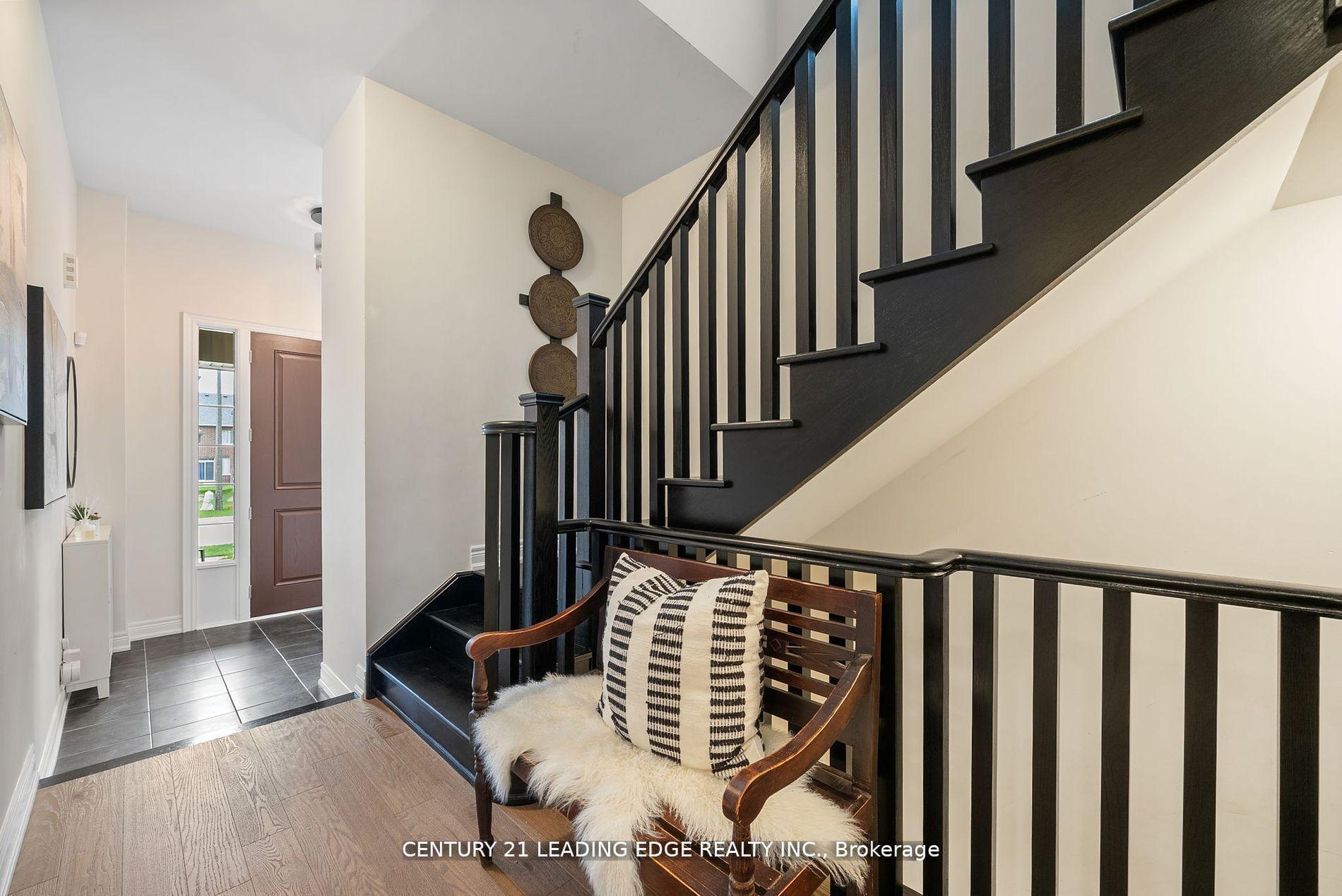 Photo 7 of 89 Deer Ridge Crescent, Whitby, Rural Whitby — HOMEH