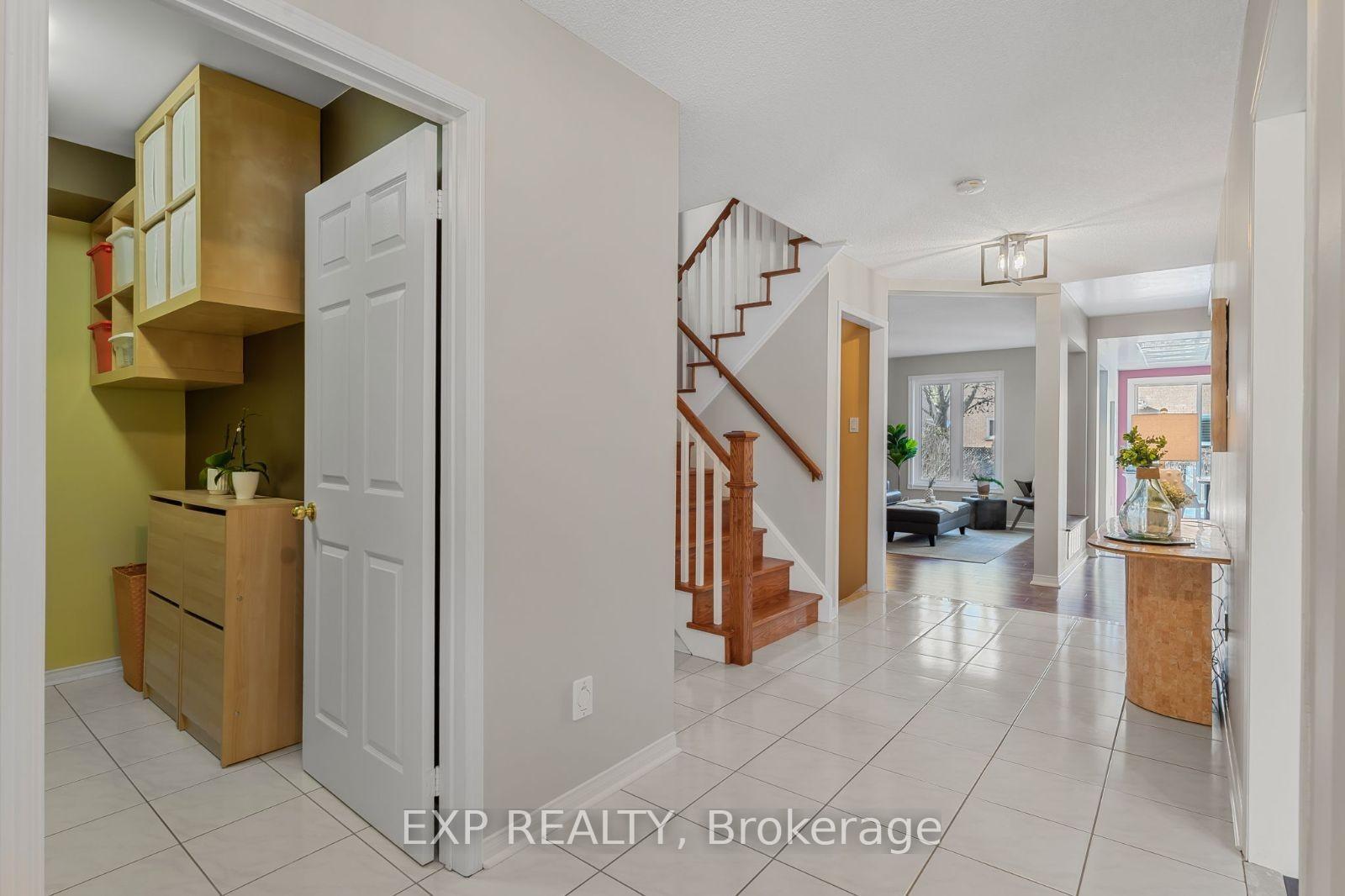 Photo 4 of 238 Senator Street, Pickering, Highbush — HOMEH