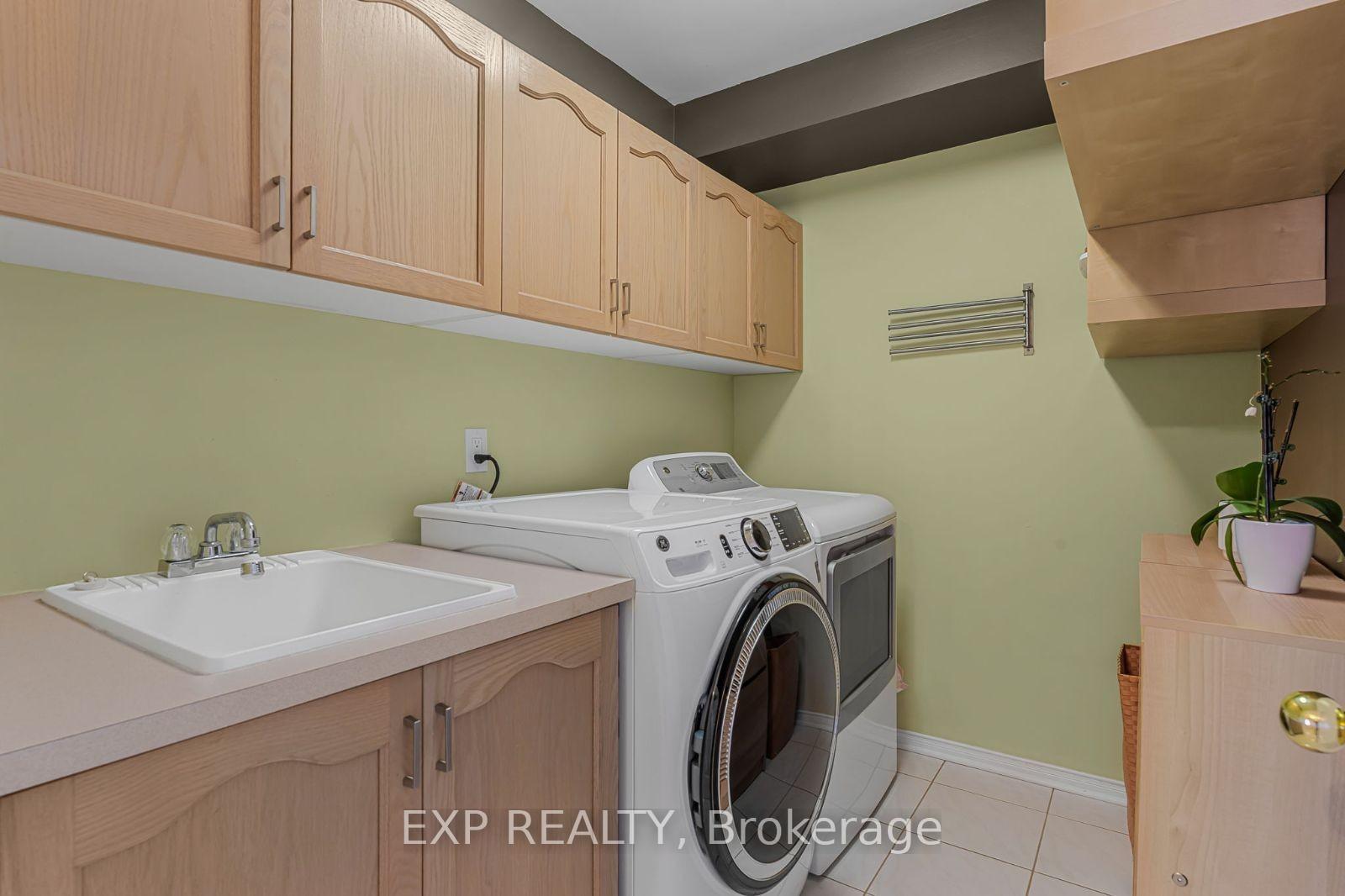 Photo 7 of 238 Senator Street, Pickering, Highbush — HOMEH