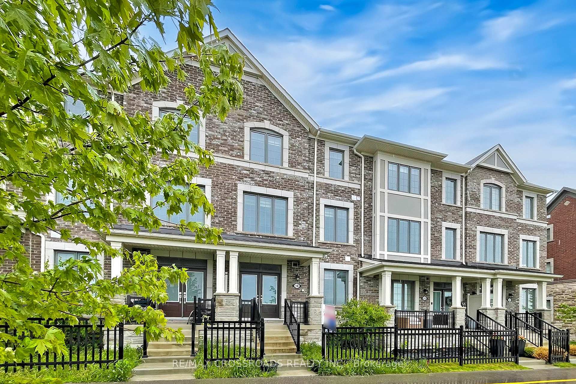 Front of 18 Fiesta Way