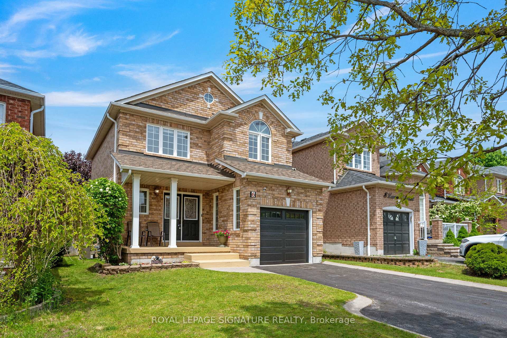 Front of 6 Lurosa Crescent