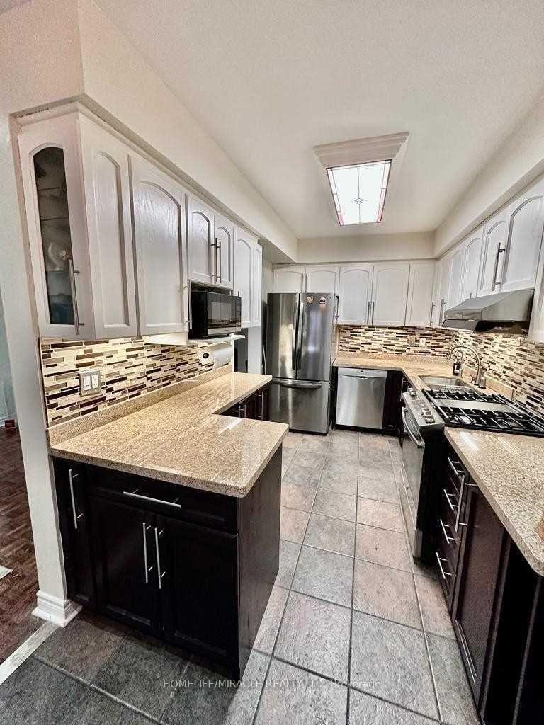 Photo 5 of 54 Pottery Place, Vaughan, East Woodbridge — HOMEH