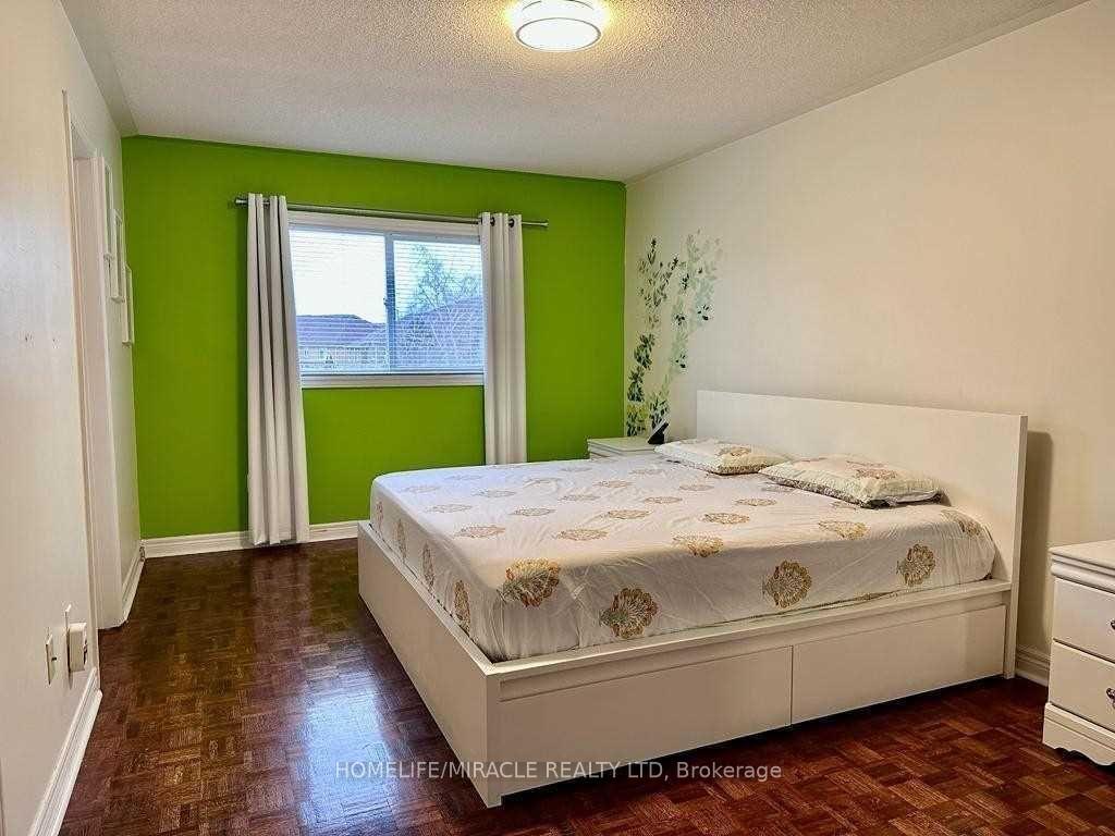 Photo 9 of 54 Pottery Place, Vaughan, East Woodbridge — HOMEH