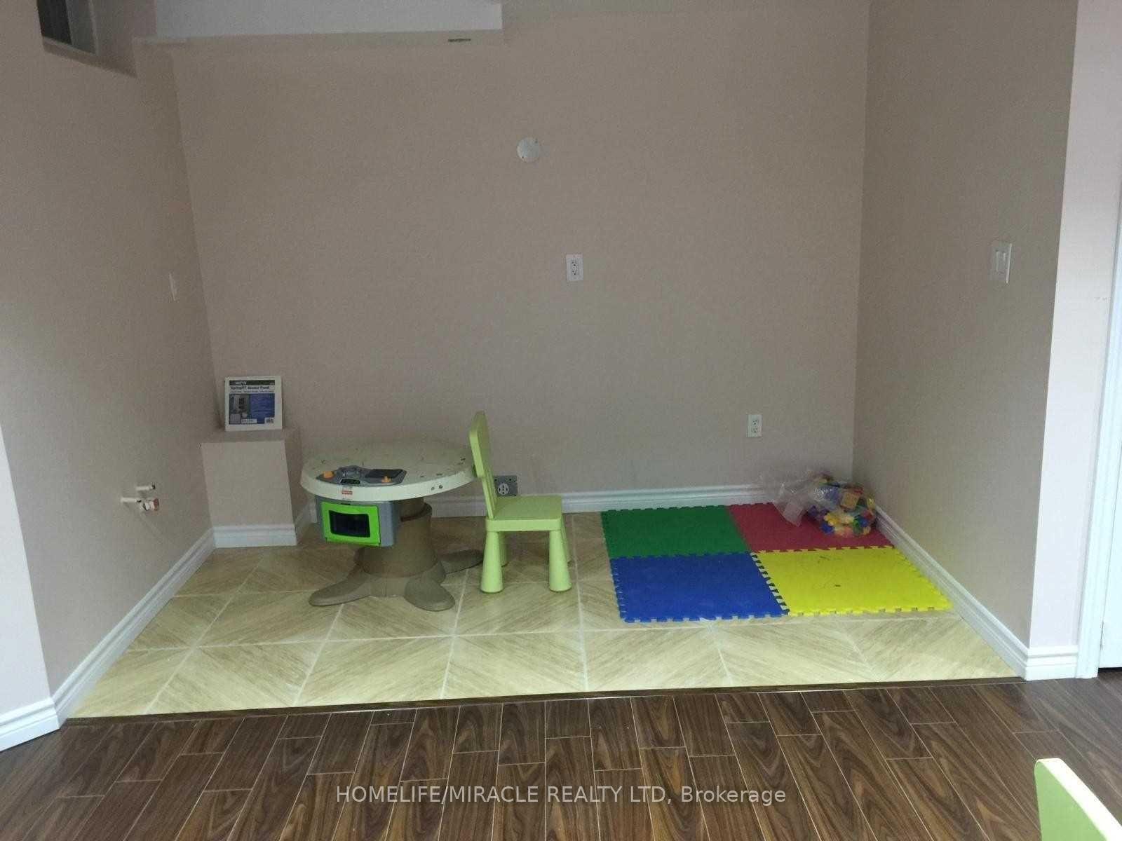 Photo 18 of 54 Pottery Place, Vaughan, East Woodbridge — HOMEH