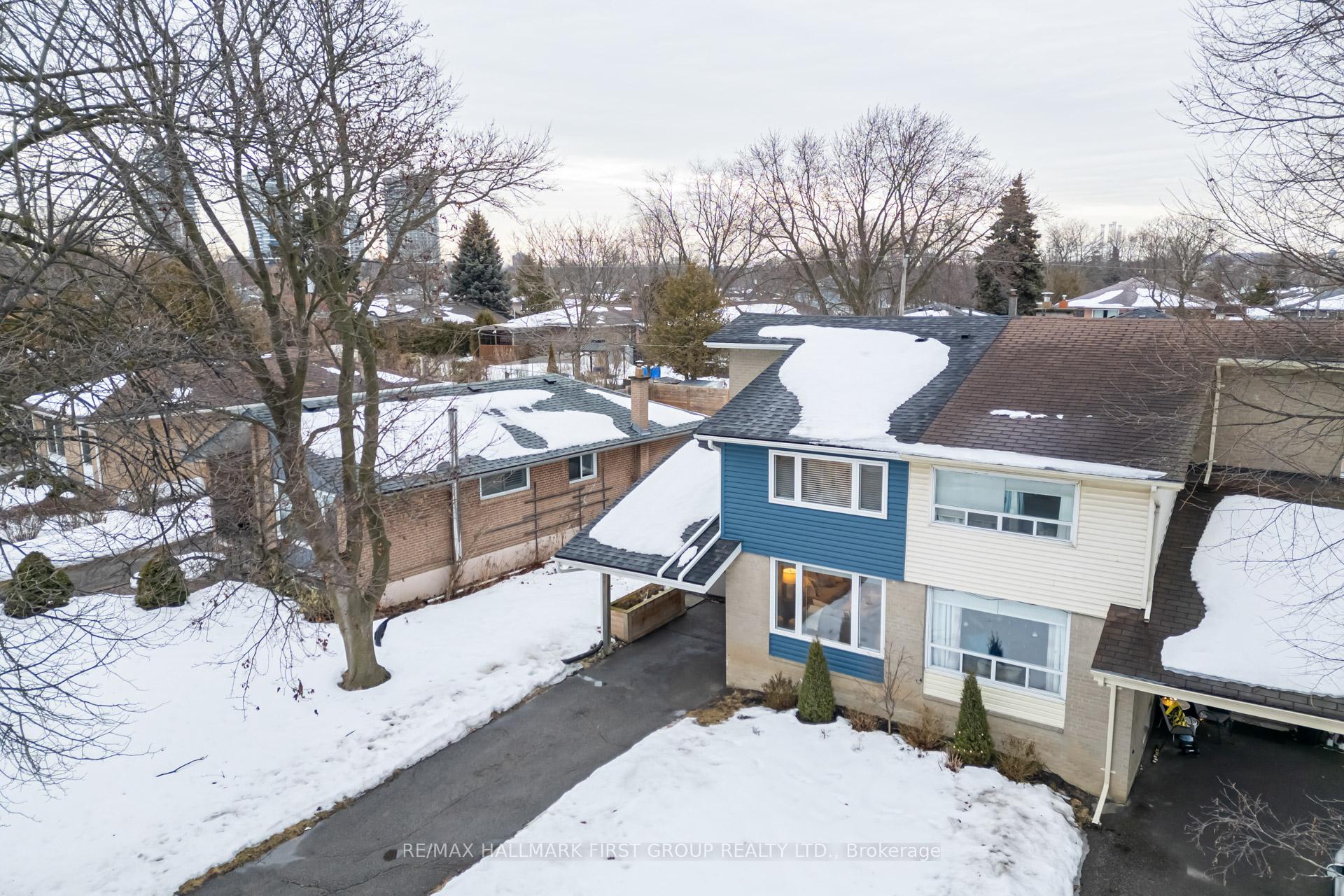 Photo 2 of 855 Modlin Road, Pickering, Bay Ridges — HOMEH