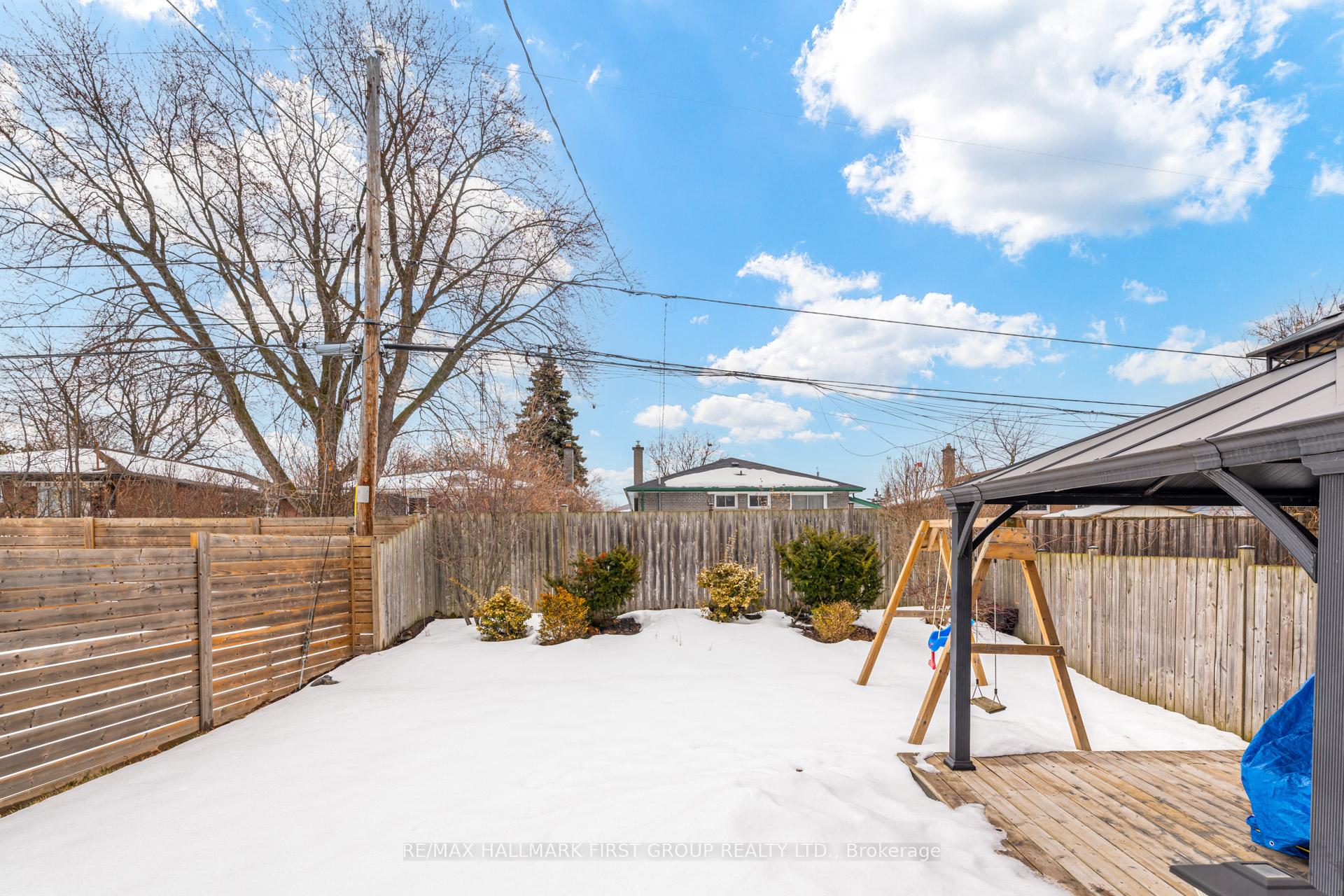 Photo 23 of 855 Modlin Road, Pickering, Bay Ridges — HOMEH