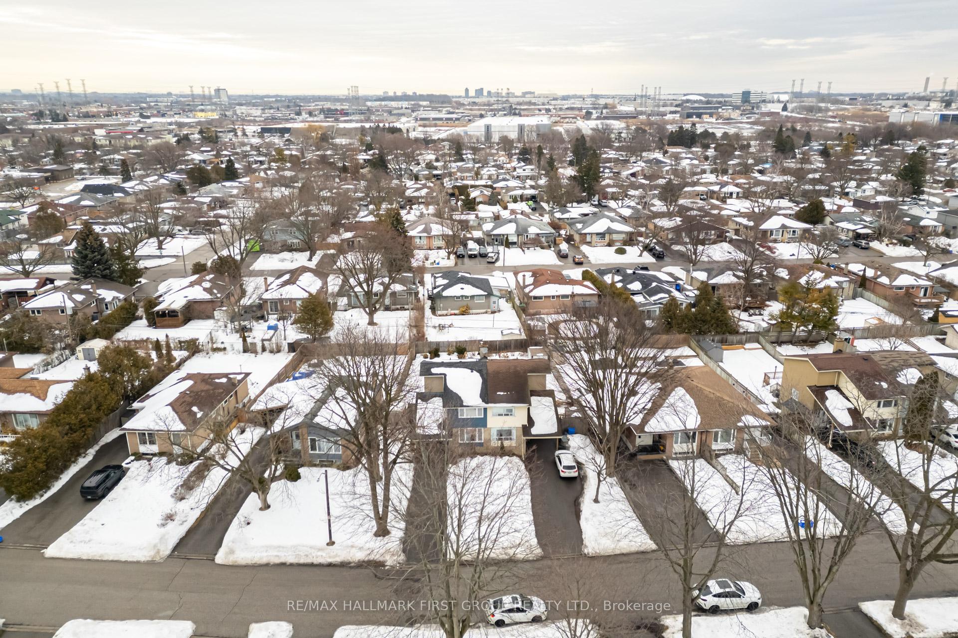 Photo 26 of 855 Modlin Road, Pickering, Bay Ridges — HOMEH