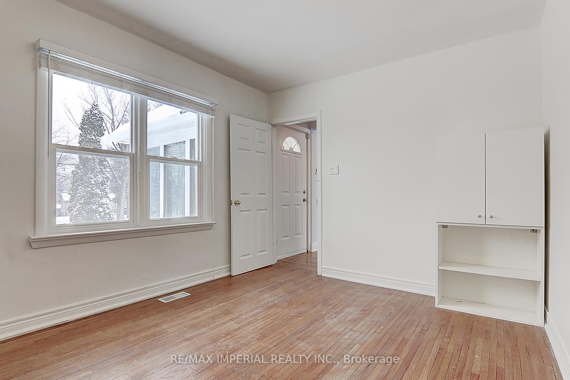 Photo 12 of 49 Sunset Beach (M & 2nd) Road, Richmond Hill, Oak Ridges Lake Wilcox — HOMEH
