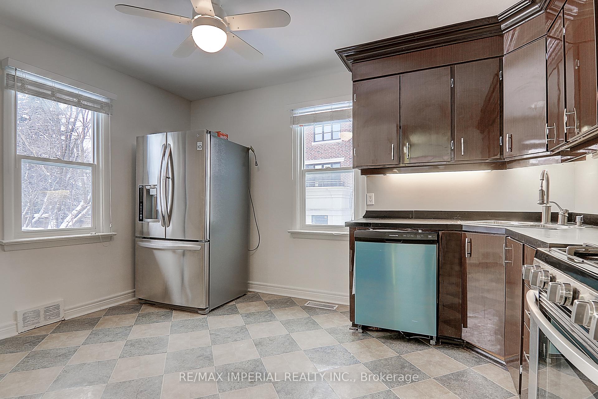 Photo 30 of 49 Sunset Beach (M & 2nd) Road, Richmond Hill, Oak Ridges Lake Wilcox — HOMEH