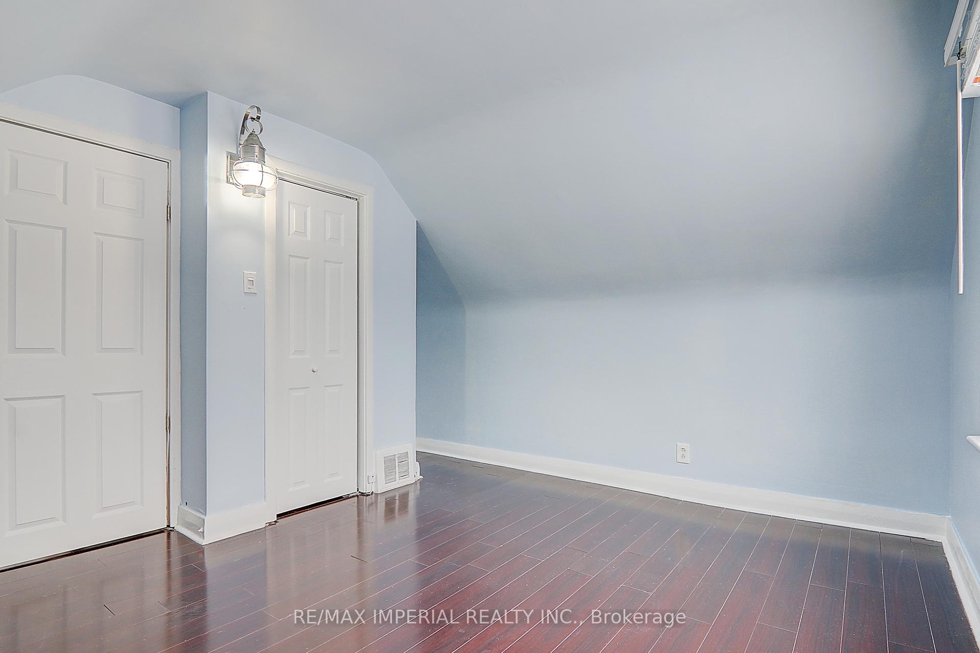 Photo 34 of 49 Sunset Beach (M & 2nd) Road, Richmond Hill, Oak Ridges Lake Wilcox — HOMEH