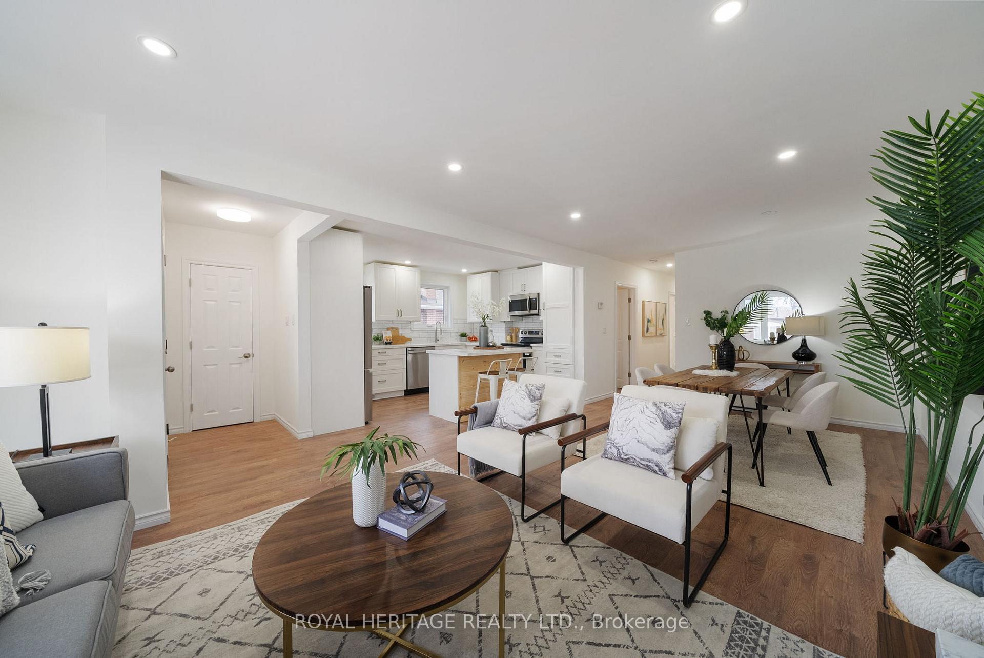 Photo 8 of 921 Krosno Boulevard, Pickering, Bay Ridges — HOMEH