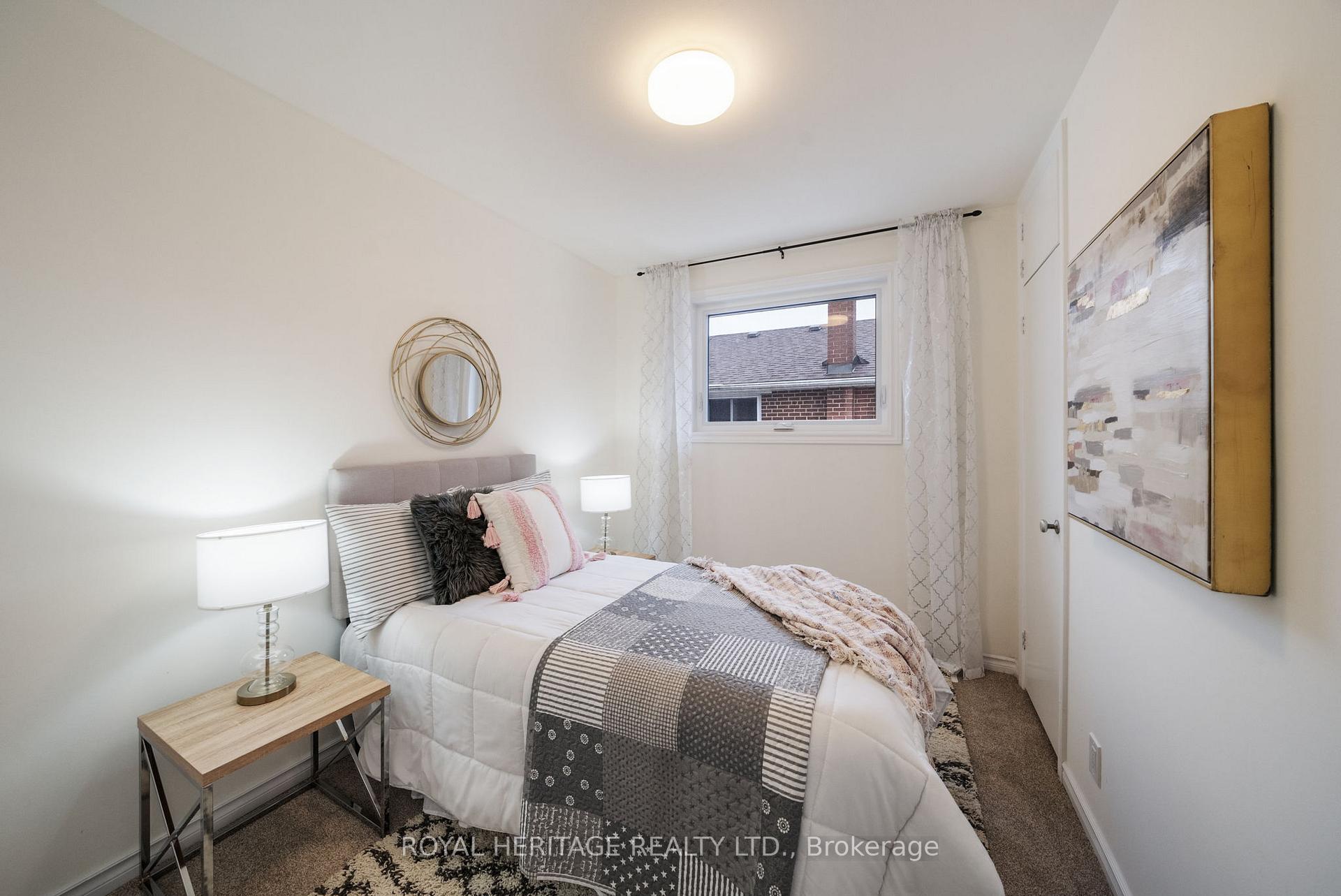Photo 17 of 921 Krosno Boulevard, Pickering, Bay Ridges — HOMEH
