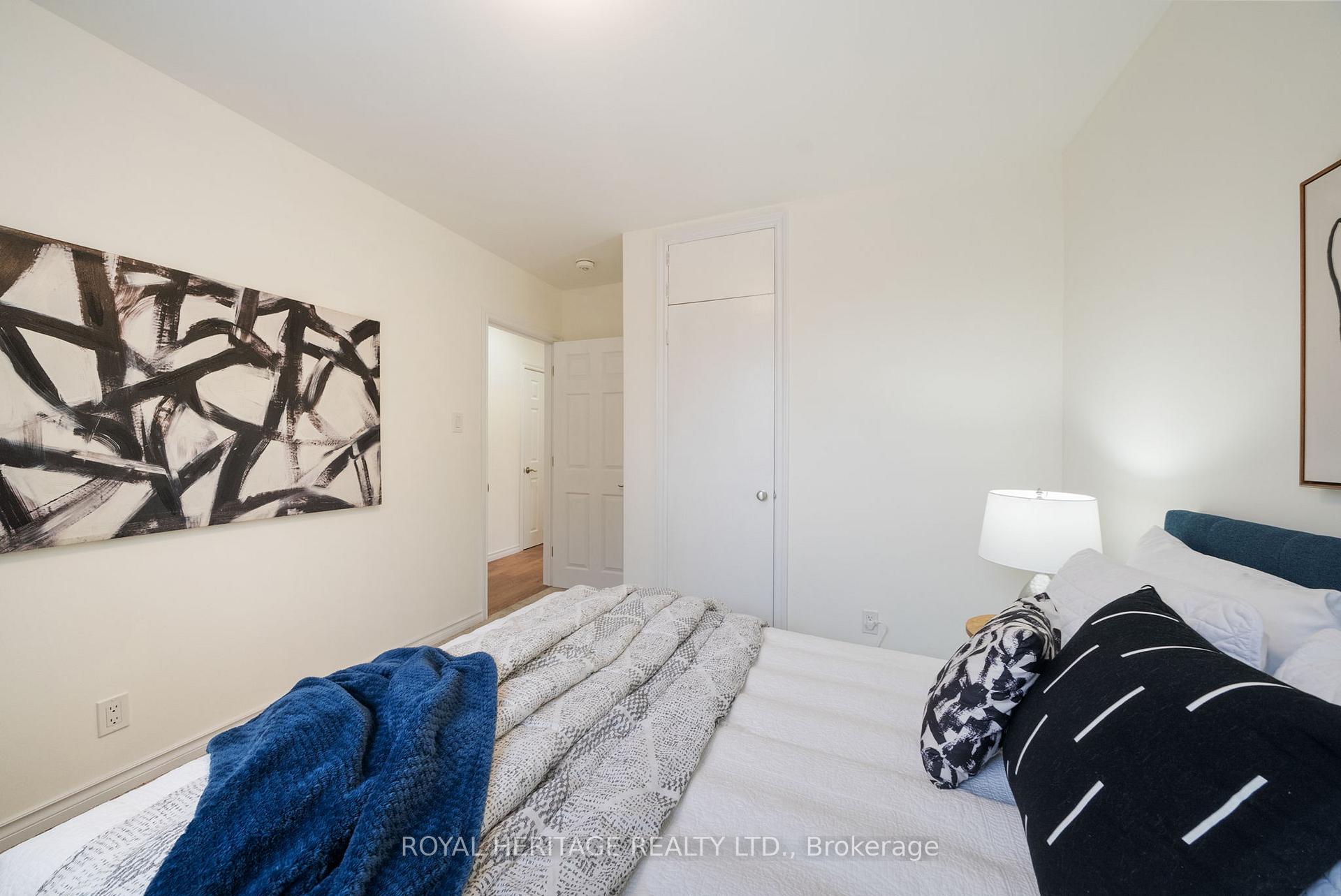 Photo 20 of 921 Krosno Boulevard, Pickering, Bay Ridges — HOMEH