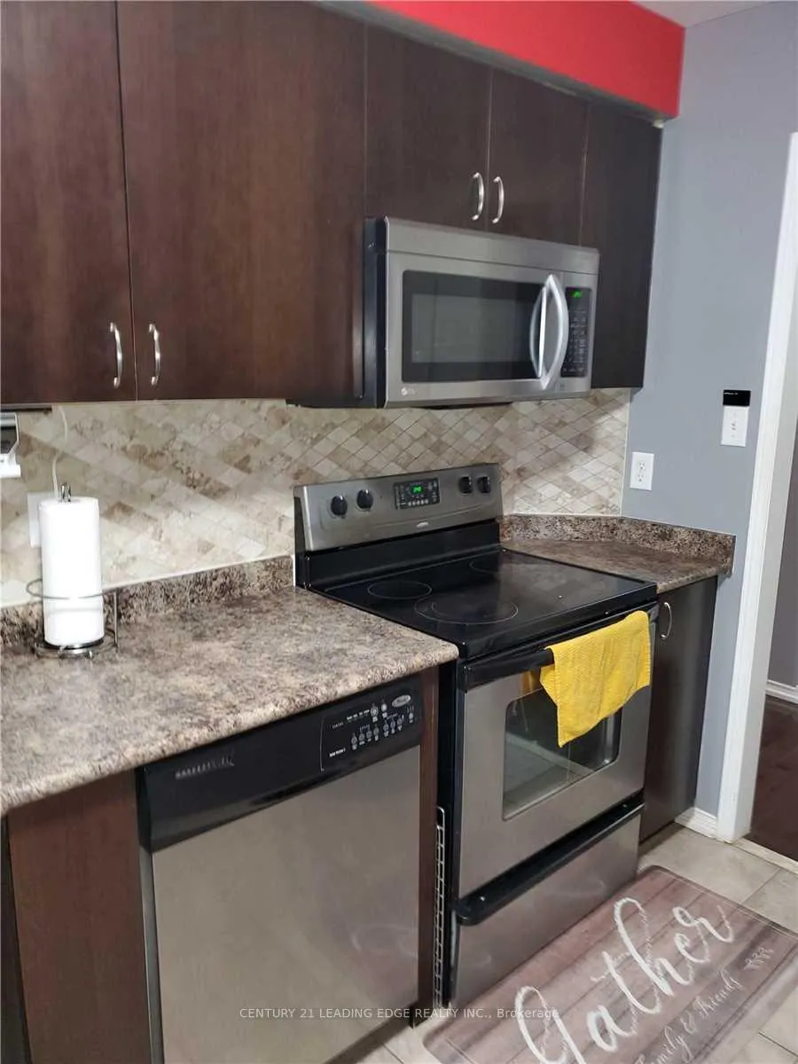 Photo 6 of Unit Bsmt, 5 Aldonschool Crescent, Ajax, South East — HOMEH