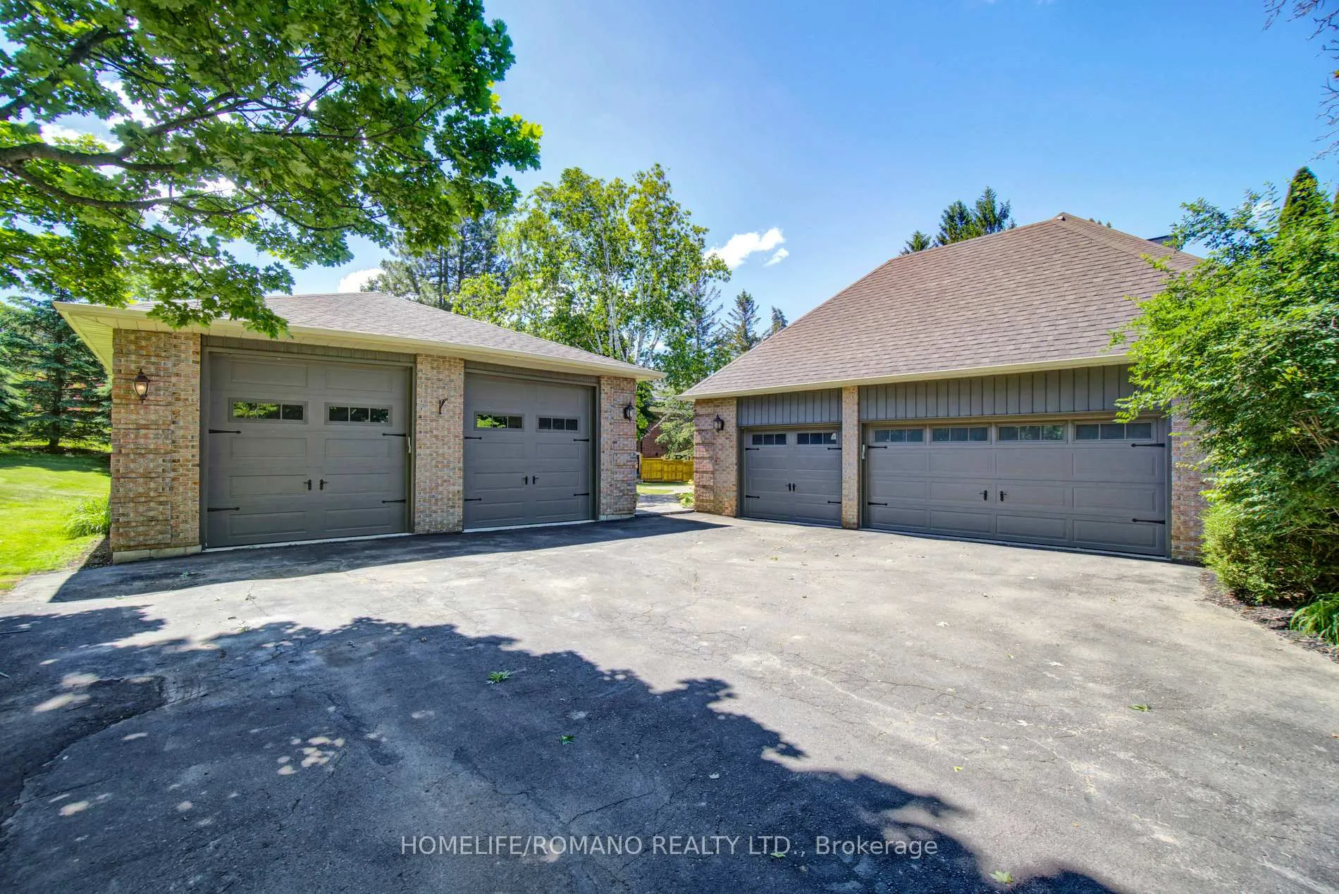 Photo 8 of 12 Hedgerow Lane, Vaughan, Kleinburg — HOMEH