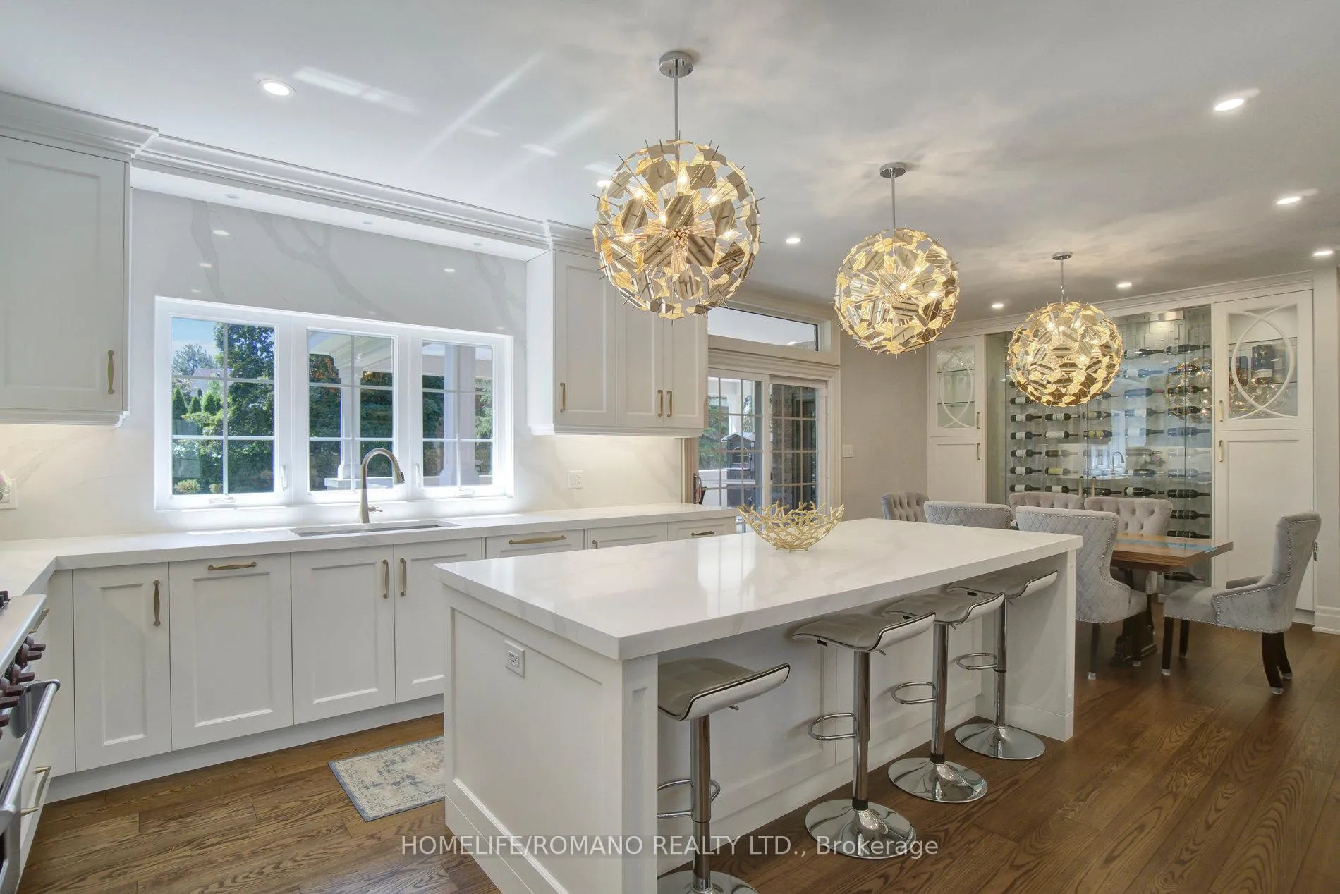 Photo 19 of 12 Hedgerow Lane, Vaughan, Kleinburg — HOMEH