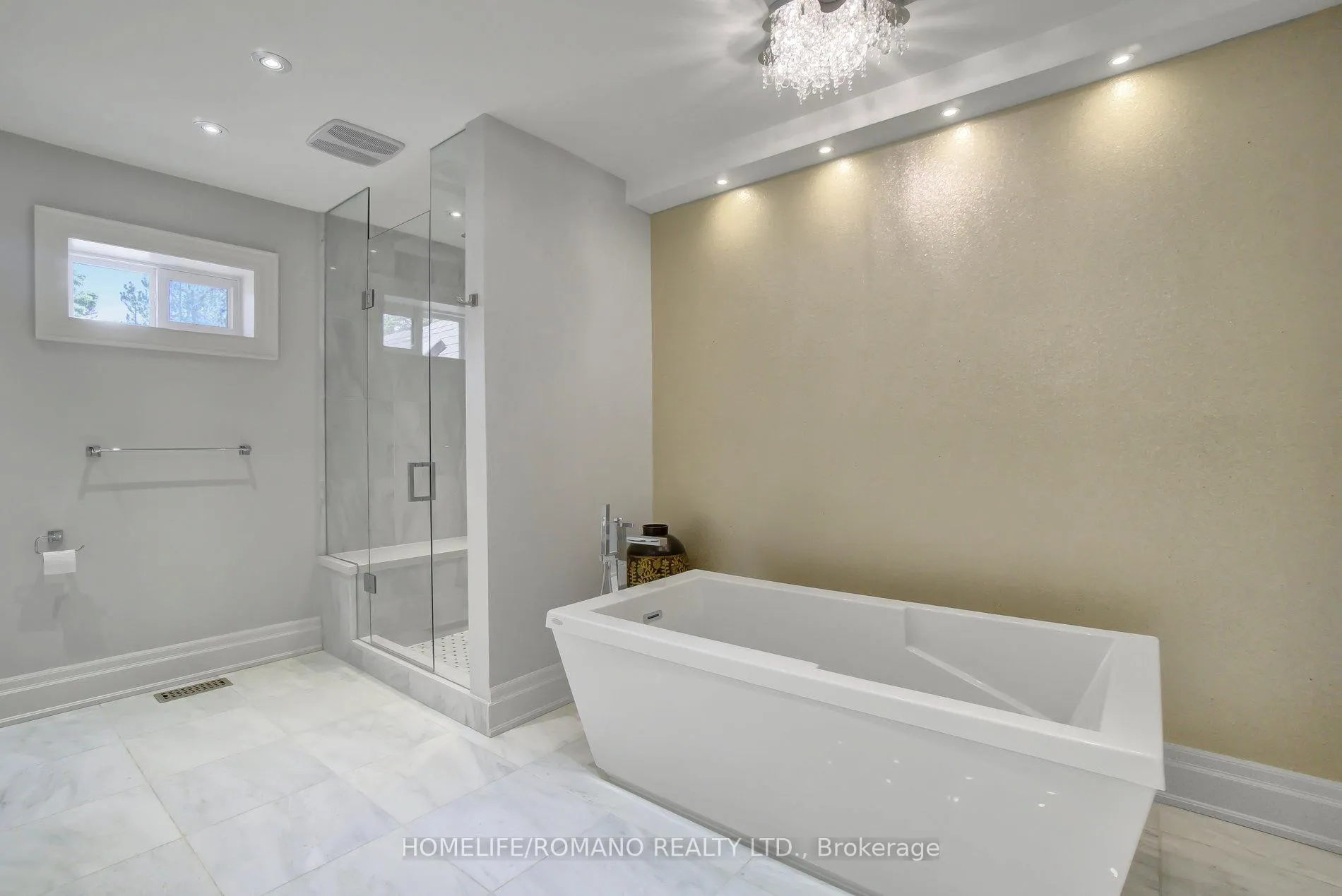 Photo 31 of 12 Hedgerow Lane, Vaughan, Kleinburg — HOMEH