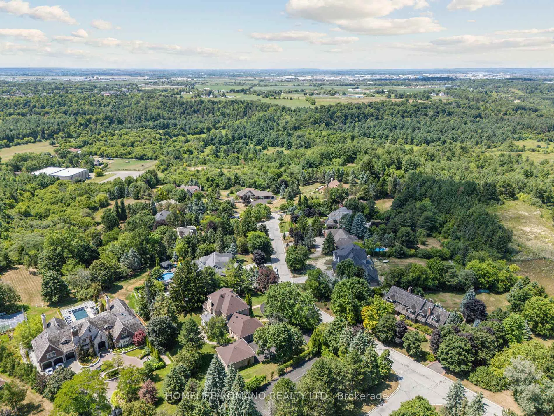 Photo 49 of 12 Hedgerow Lane, Vaughan, Kleinburg — HOMEH