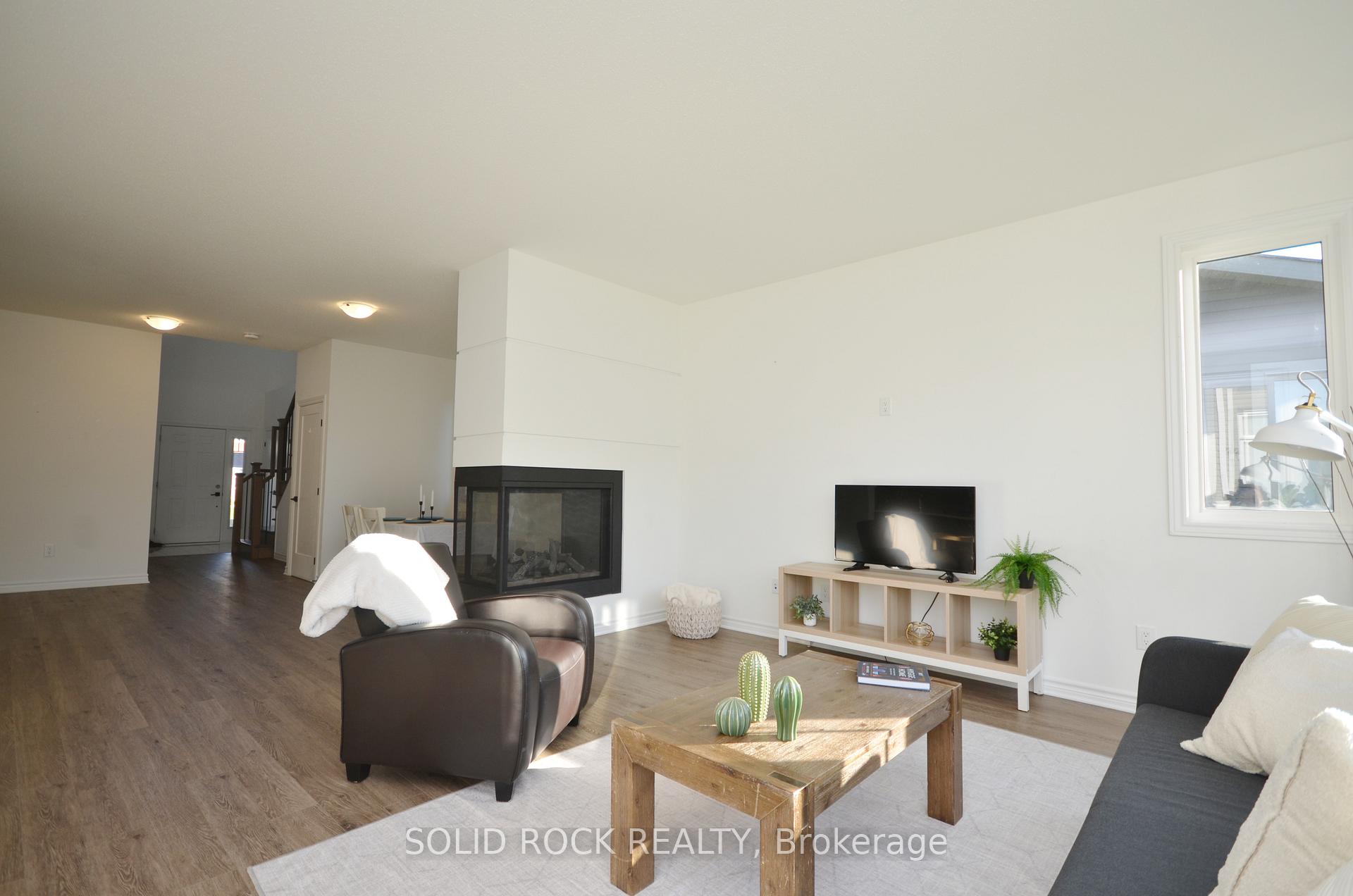 Photo 13 of 150 Minikan Street, Ottawa, Blossom Park/Kemp Park/Findlay Creek — HOMEH