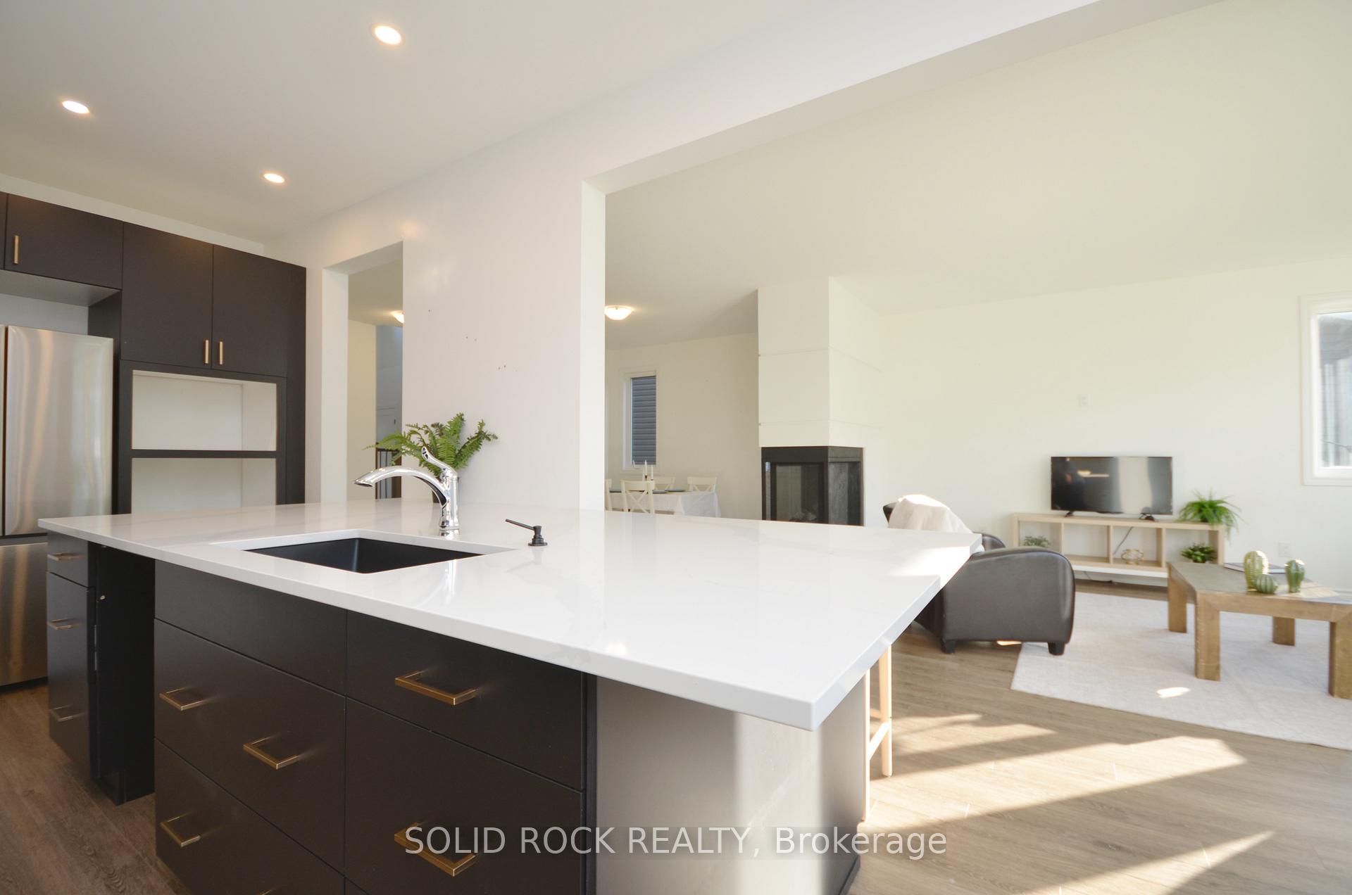 Photo 16 of 150 Minikan Street, Ottawa, Blossom Park/Kemp Park/Findlay Creek — HOMEH