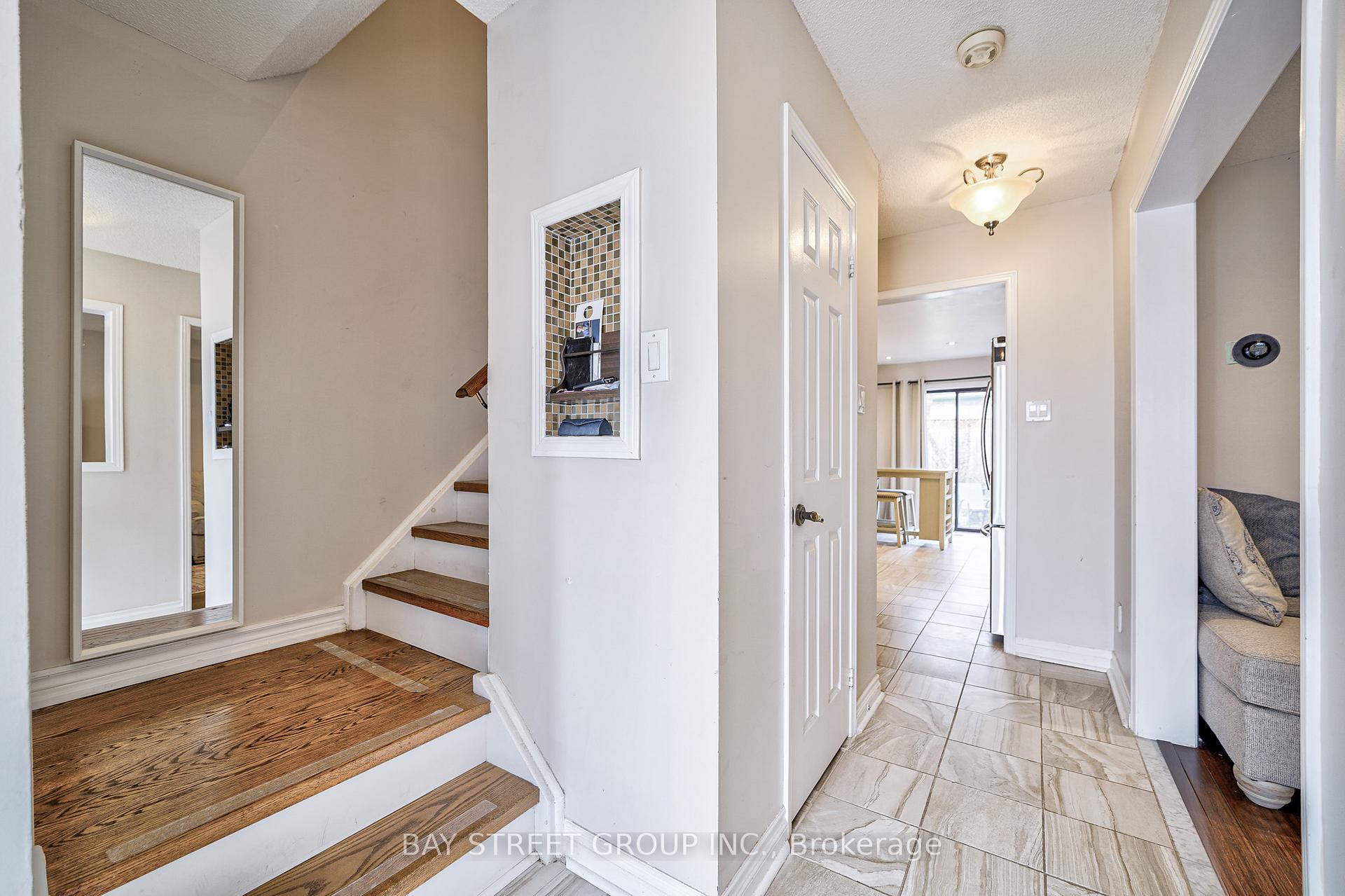 Photo 4 of 26 Cypress Court, Aurora, Hills of St Andrew — HOMEH