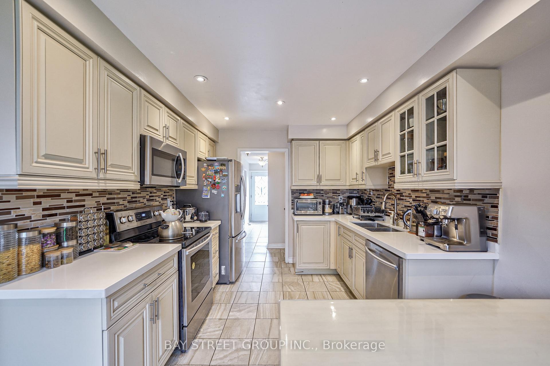 Photo 9 of 26 Cypress Court, Aurora, Hills of St Andrew — HOMEH
