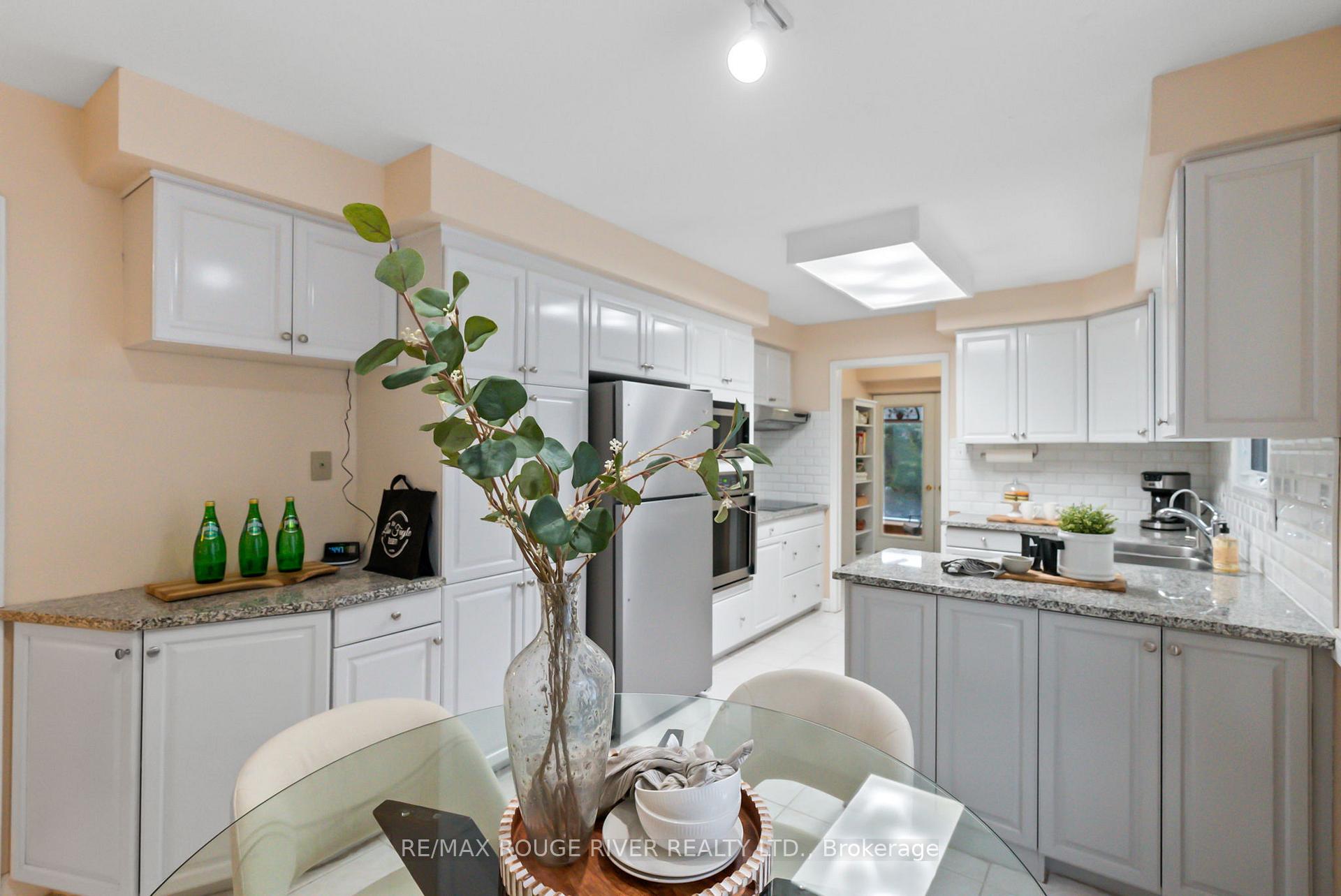 Photo 7 of 146 Gadsby Drive, Whitby, Blue Grass Meadows — HOMEH