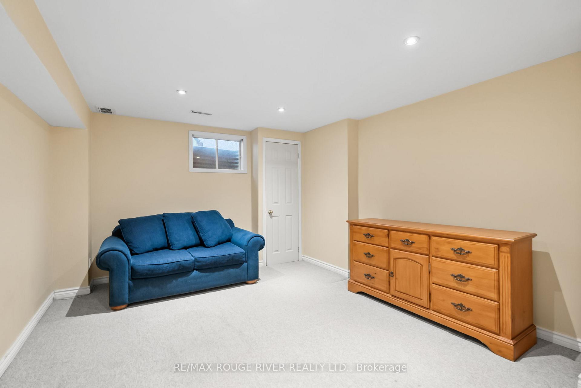 Photo 34 of 146 Gadsby Drive, Whitby, Blue Grass Meadows — HOMEH