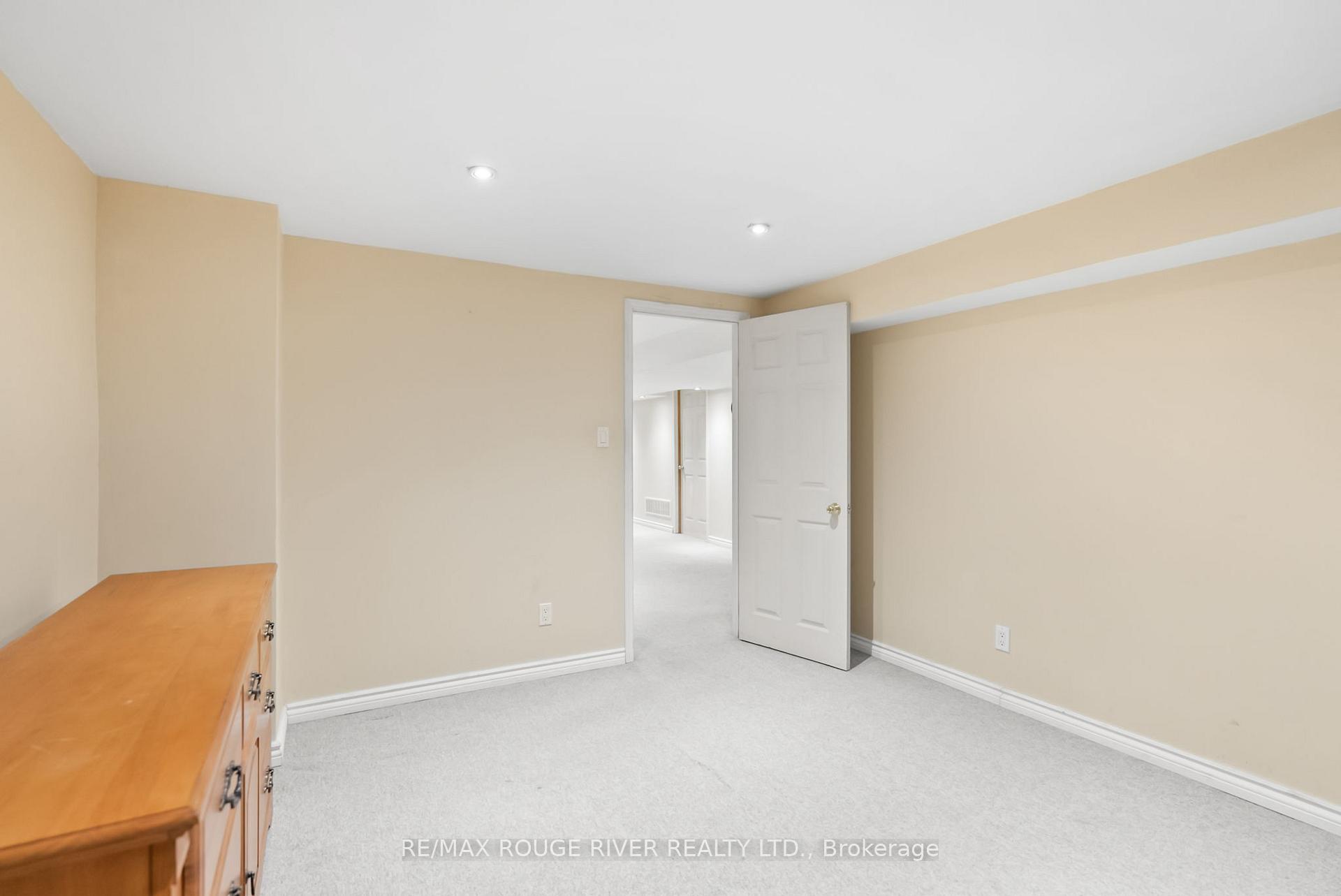 Photo 36 of 146 Gadsby Drive, Whitby, Blue Grass Meadows — HOMEH
