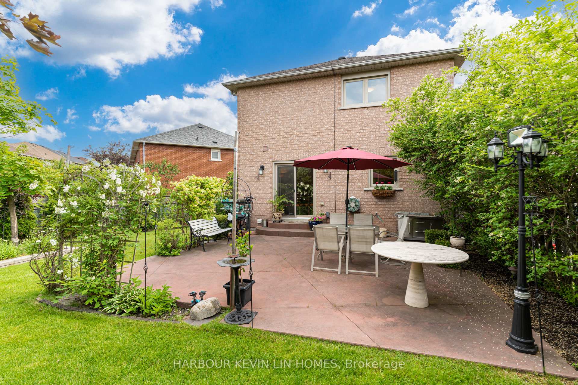 Photo 7 of 59 Waterton Crescent, Richmond Hill, Langstaff — HOMEH