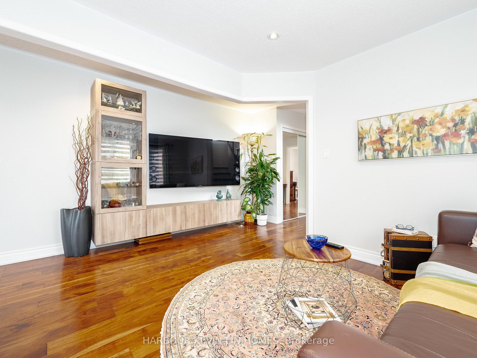 Photo 15 of 59 Waterton Crescent, Richmond Hill, Langstaff — HOMEH