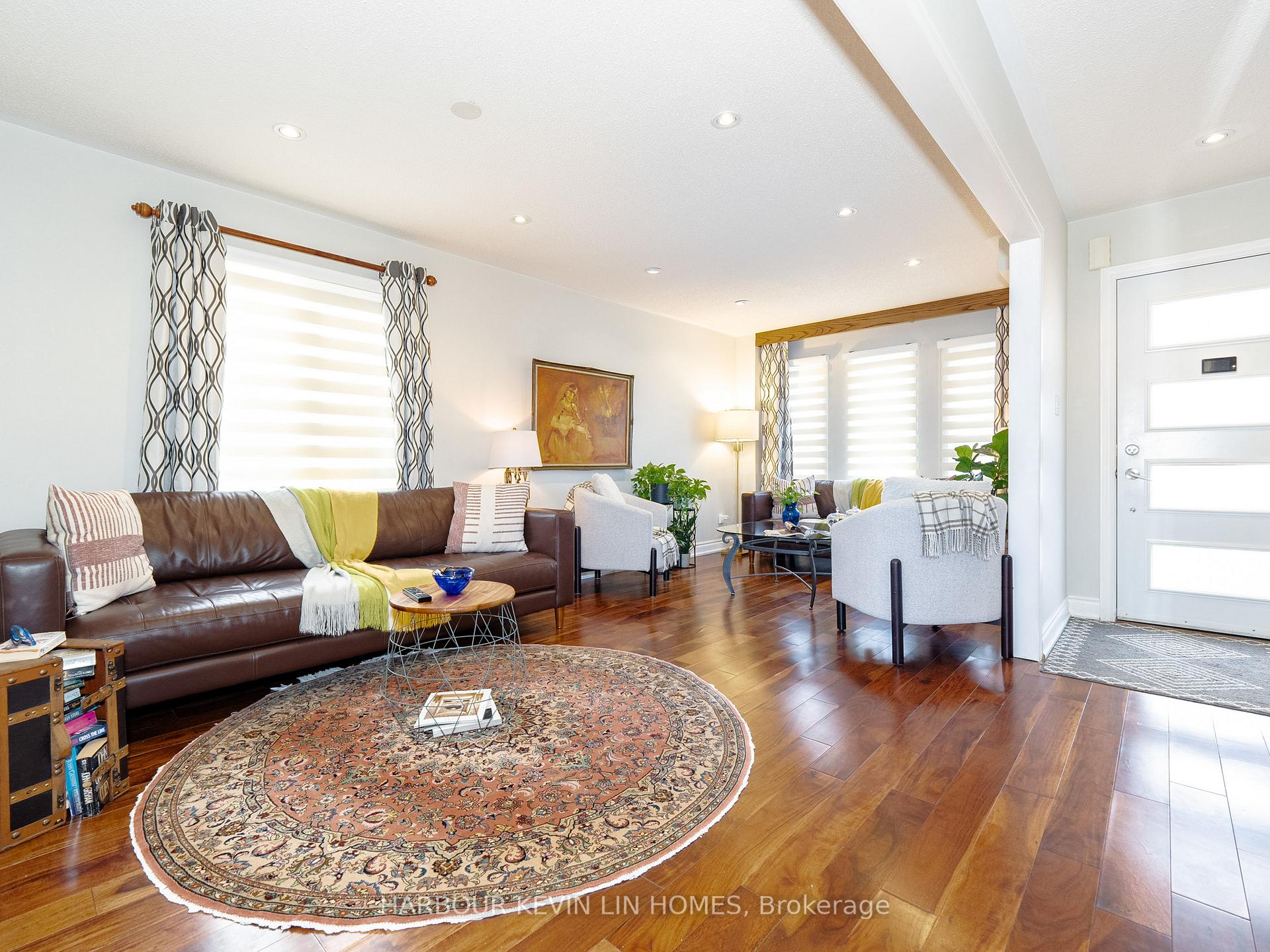 Photo 16 of 59 Waterton Crescent, Richmond Hill, Langstaff — HOMEH