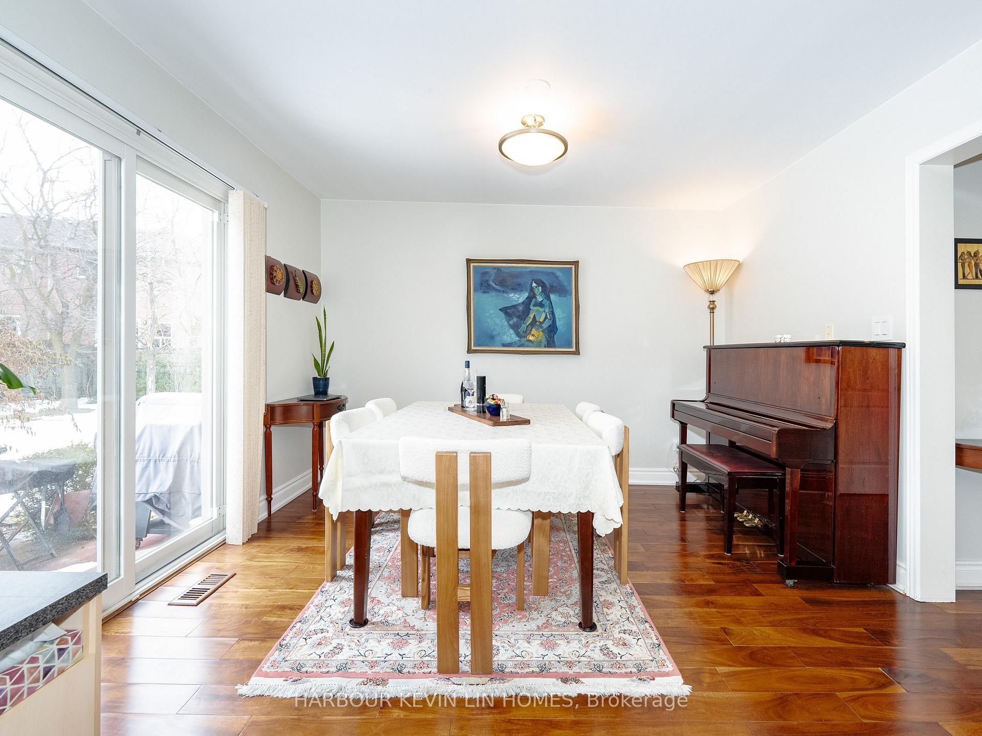 Photo 25 of 59 Waterton Crescent, Richmond Hill, Langstaff — HOMEH