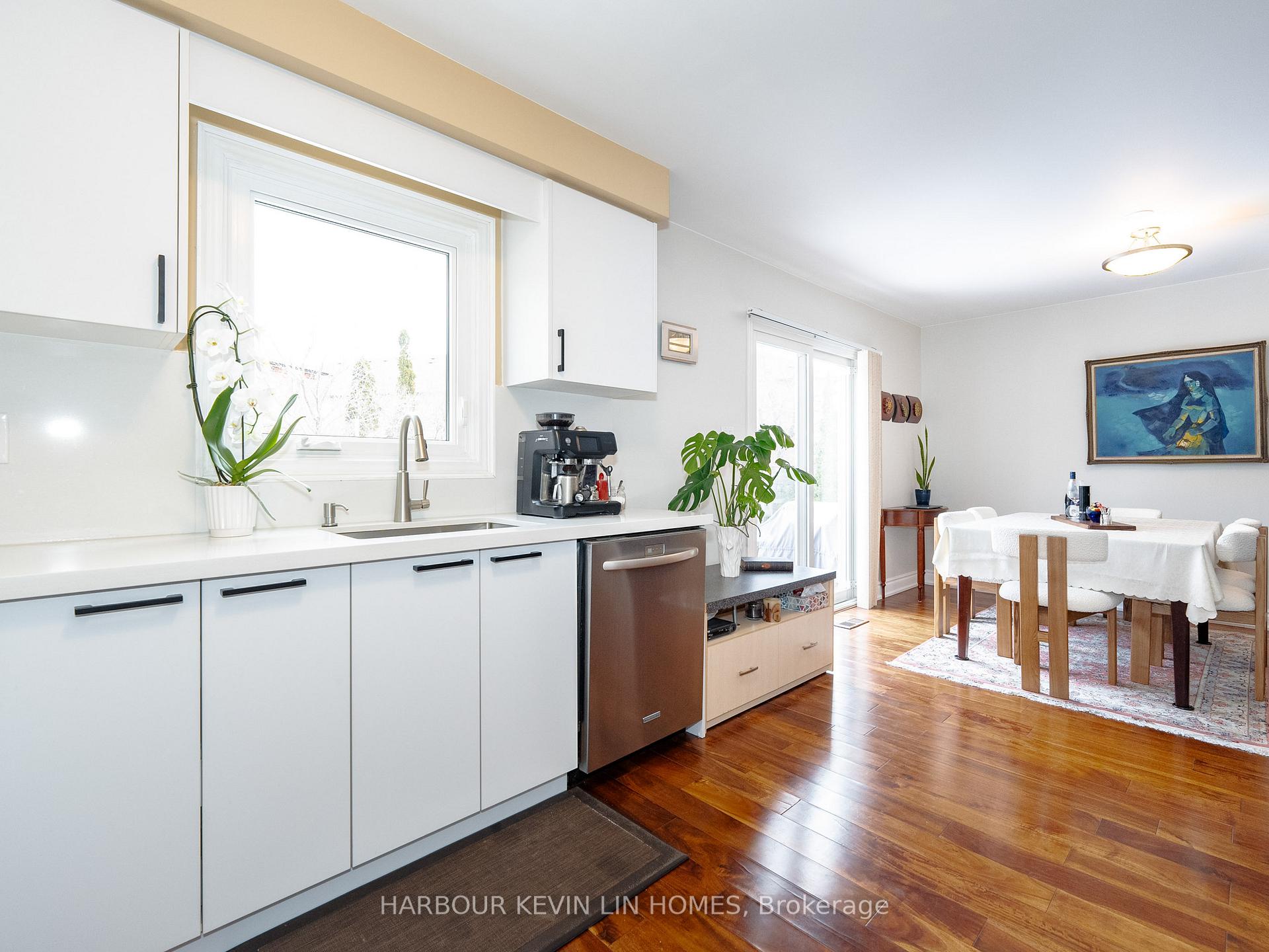 Photo 27 of 59 Waterton Crescent, Richmond Hill, Langstaff — HOMEH