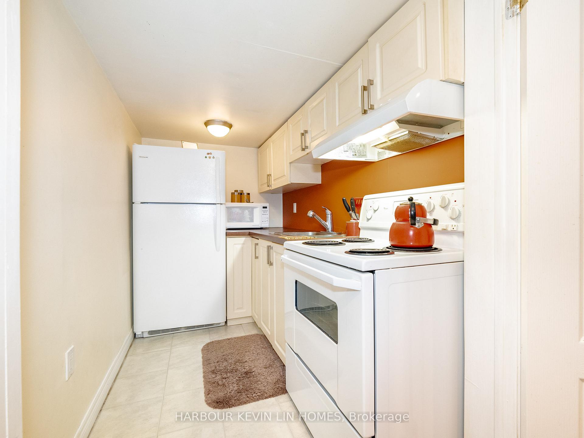 Photo 50 of 59 Waterton Crescent, Richmond Hill, Langstaff — HOMEH