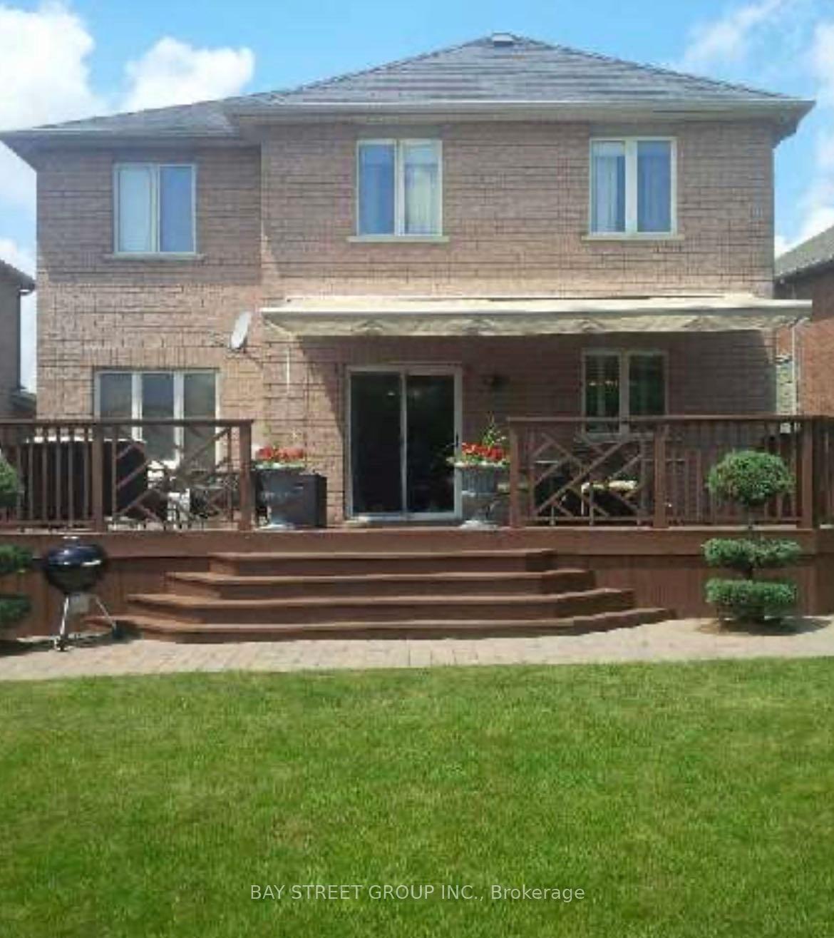 Photo 9 of 64 Burnhaven Avenue, Vaughan, Maple — HOMEH